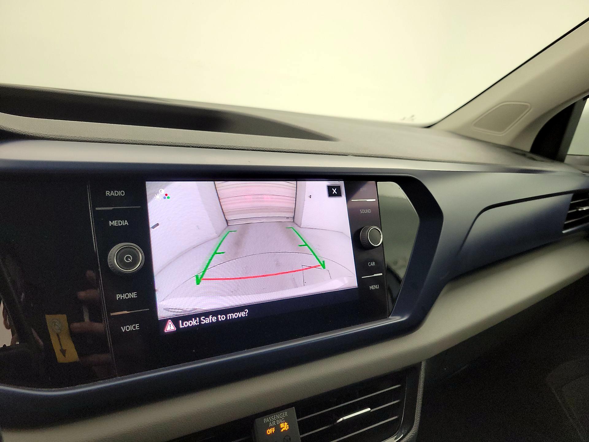 Thumbnail: 2022 Volkswagen Taos - 14