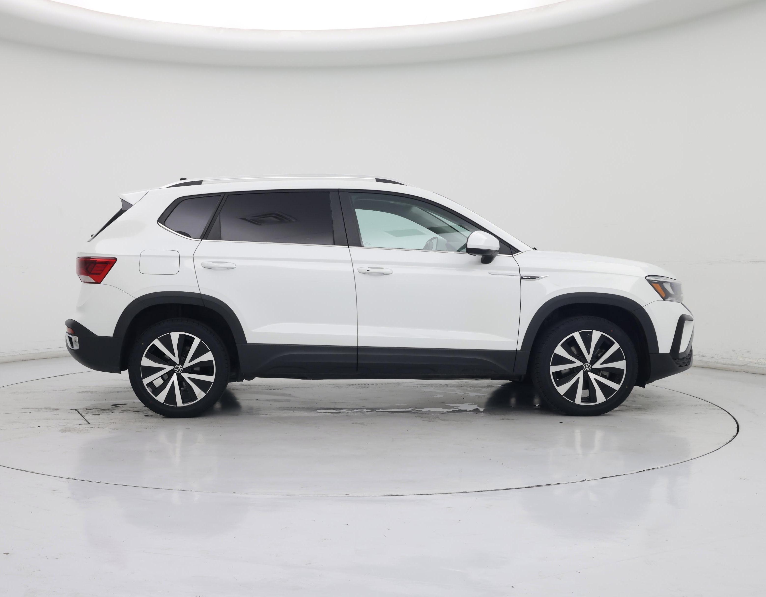 Thumbnail: 2022 Volkswagen Taos - 7