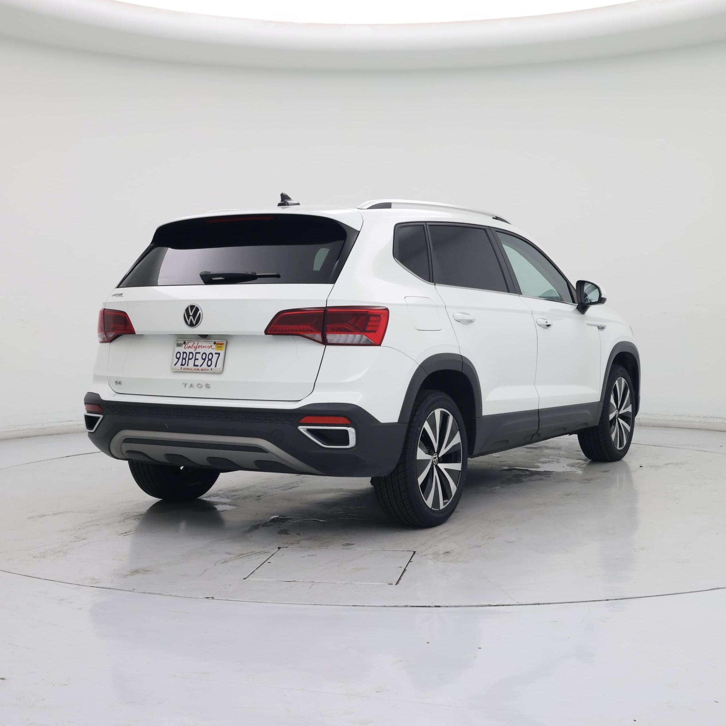 Thumbnail: 2022 Volkswagen Taos - 8