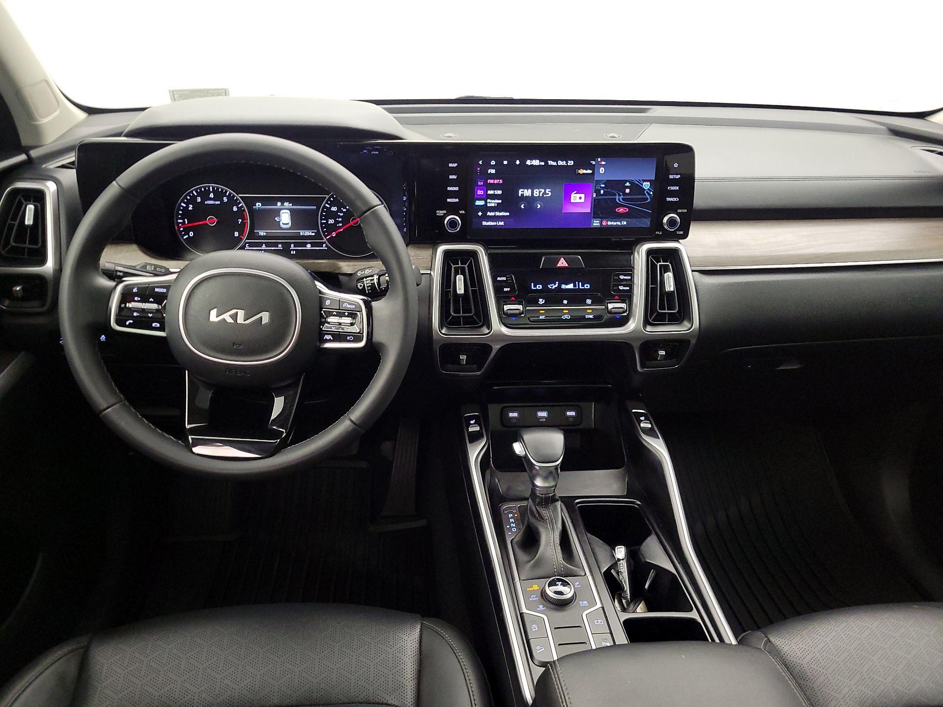 Thumbnail: 2022 Kia Sorento - 9