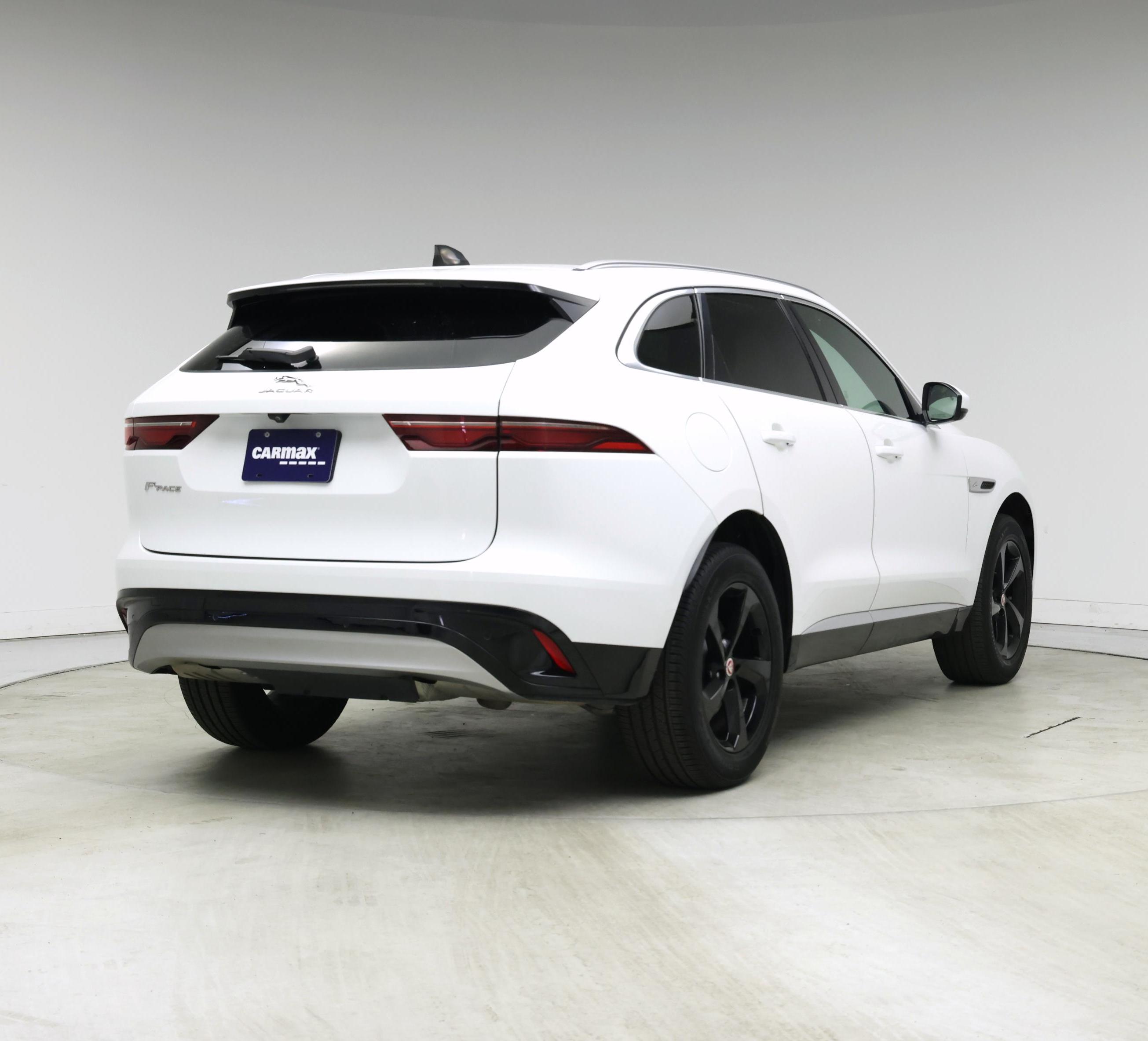 Thumbnail: 2023 Jaguar F-Pace - 8