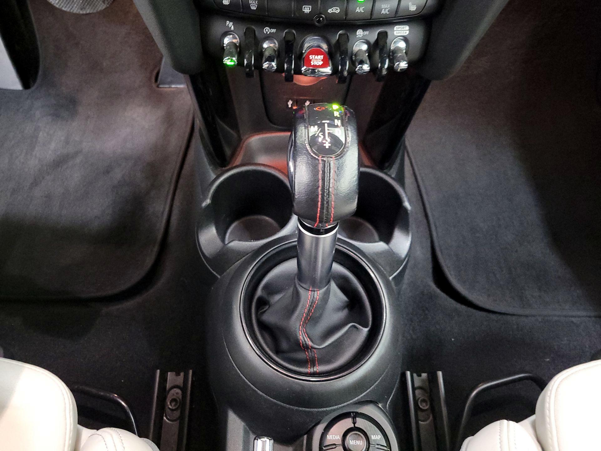 Thumbnail: 2019 MINI Cooper - 17