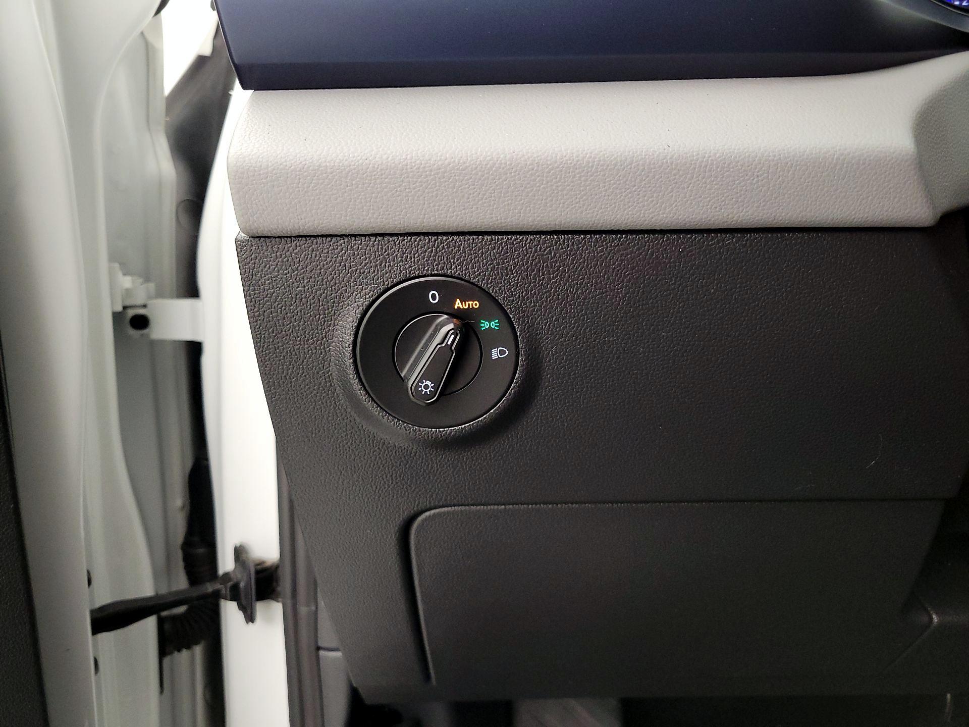 Thumbnail: 2022 Volkswagen Taos - 13