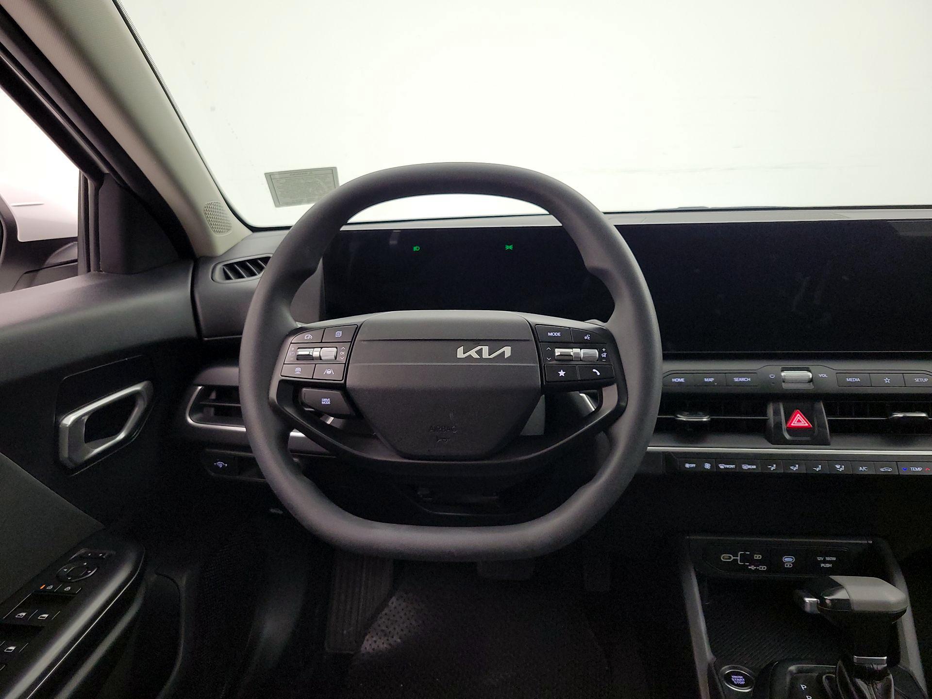 Thumbnail: 2025 Kia K4 - 10