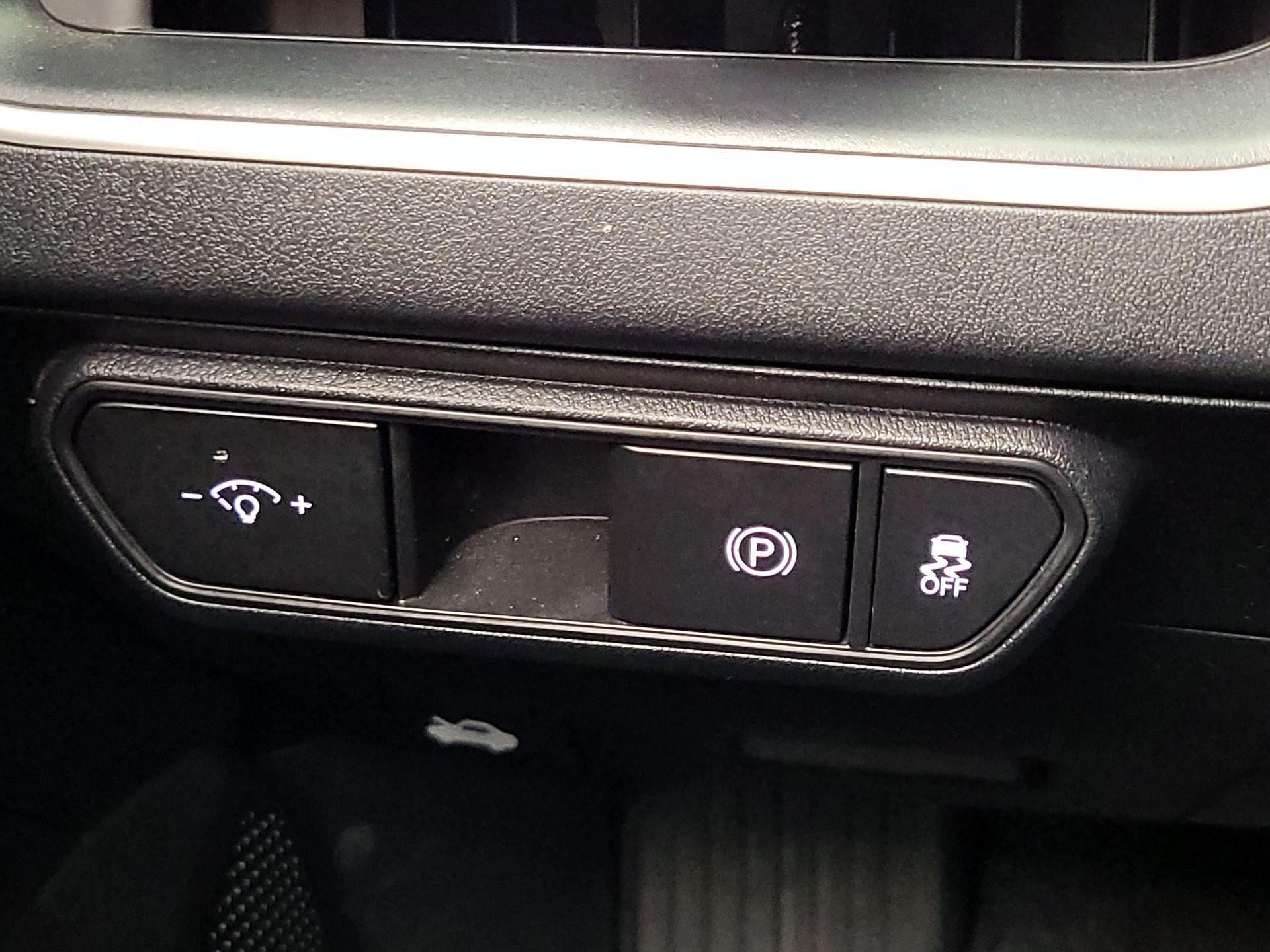 Thumbnail: 2025 Kia K4 - 13