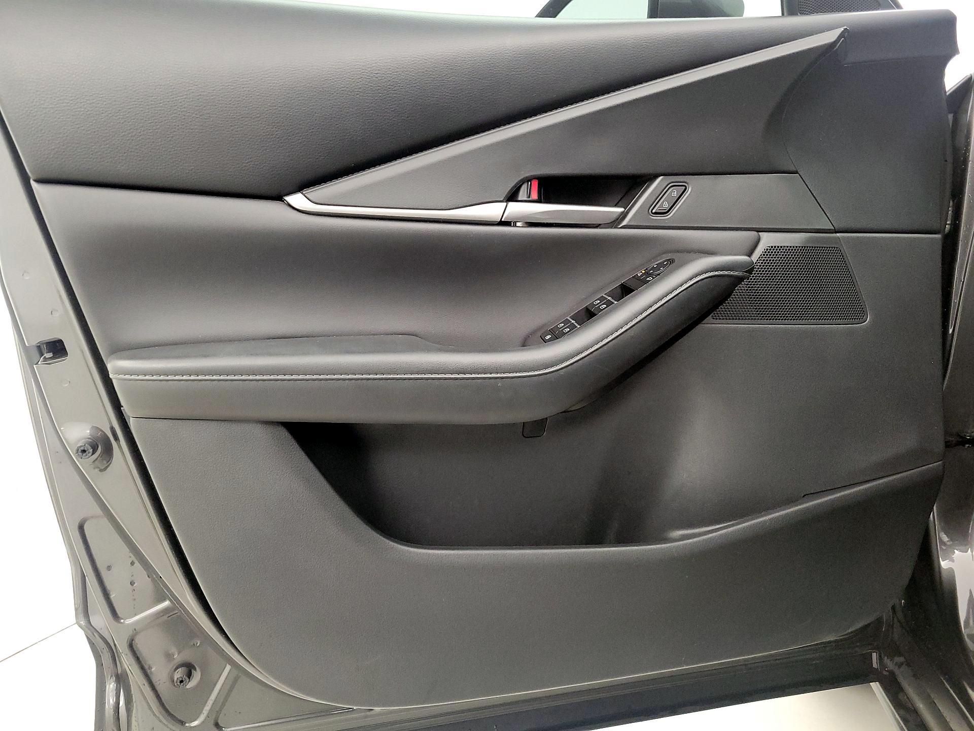 Thumbnail: 2022 Mazda CX-30 - 12