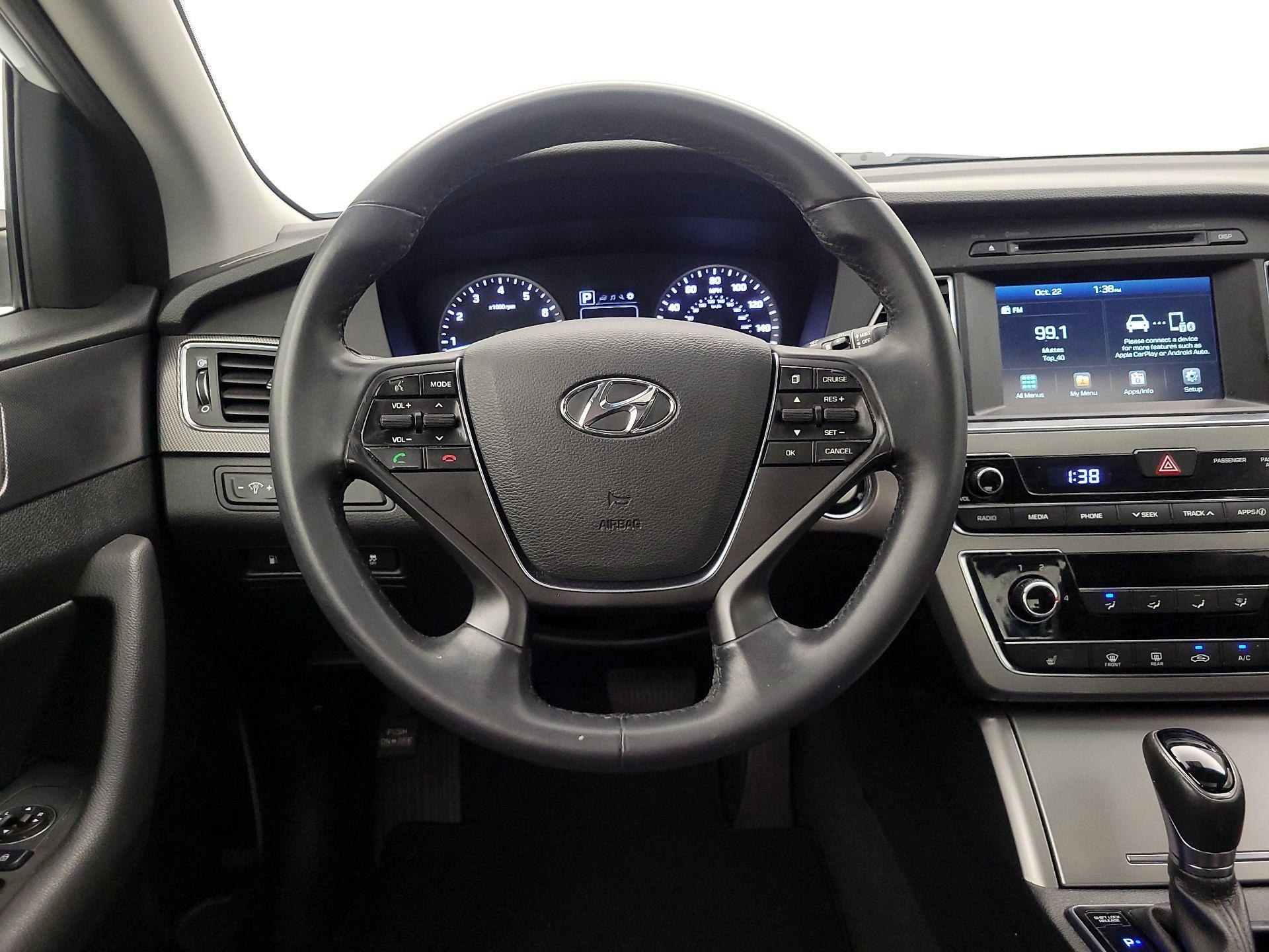 Thumbnail: 2017 Hyundai Sonata - 10