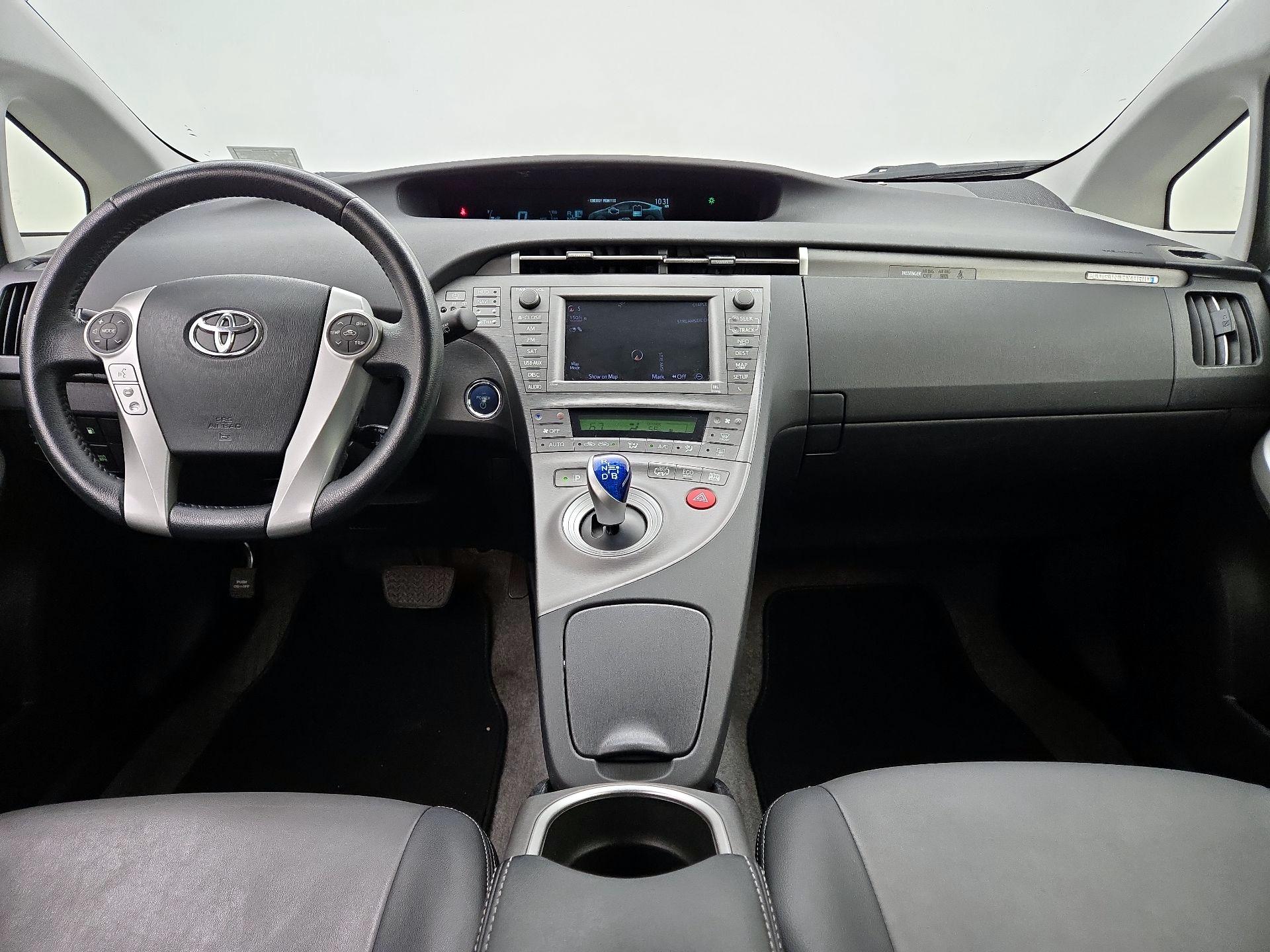 Thumbnail: 2014 Toyota Prius - 9