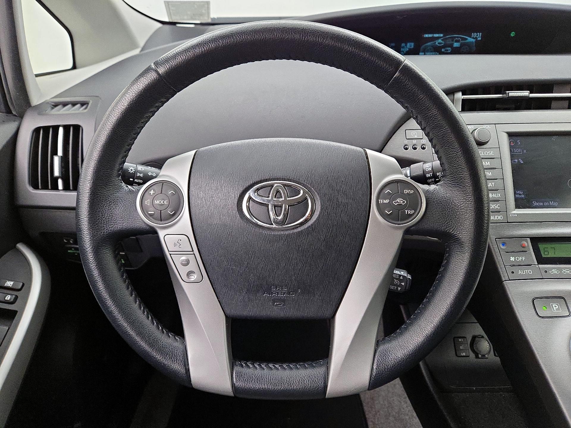 Thumbnail: 2014 Toyota Prius - 10