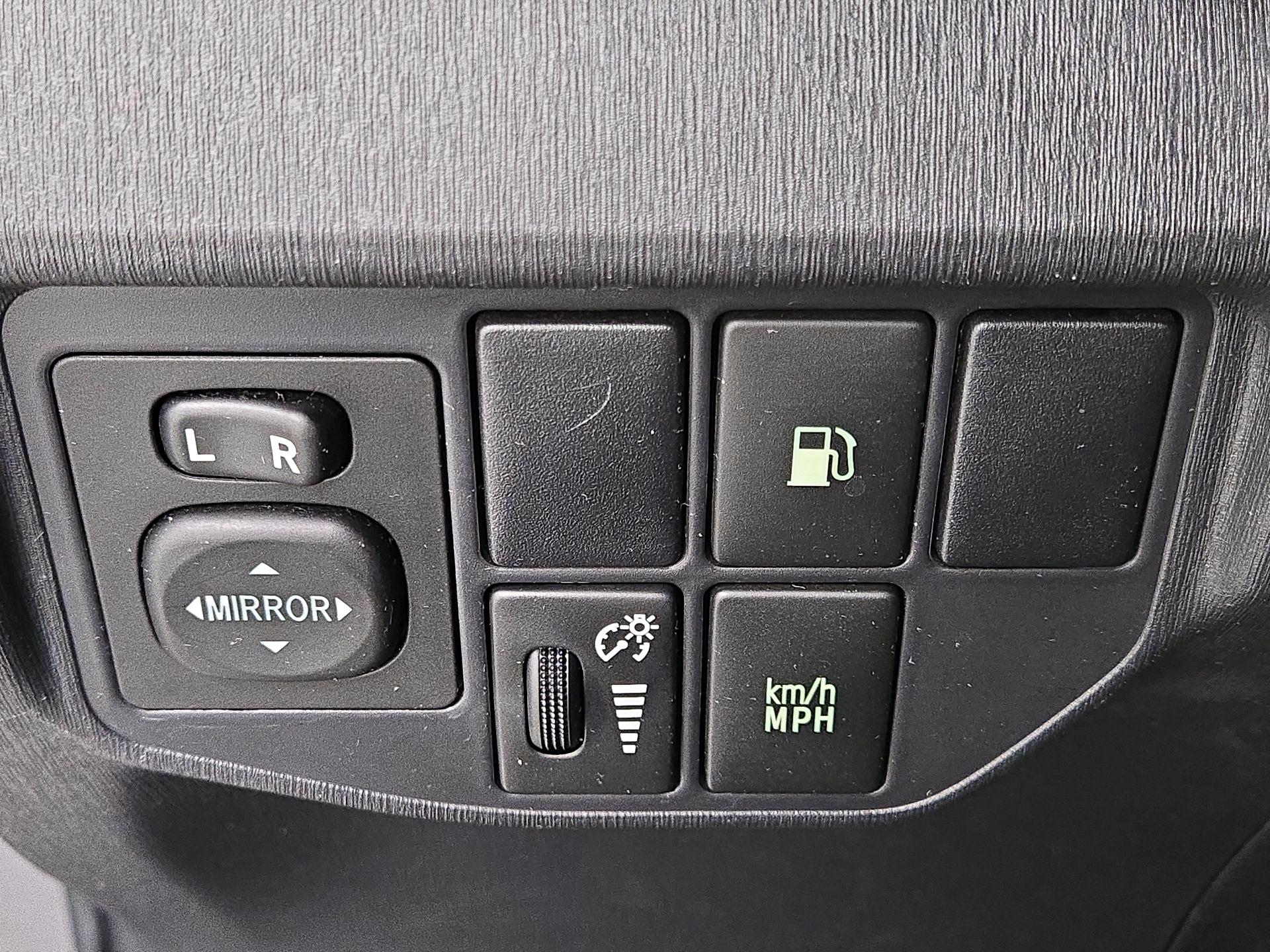 Thumbnail: 2014 Toyota Prius - 13