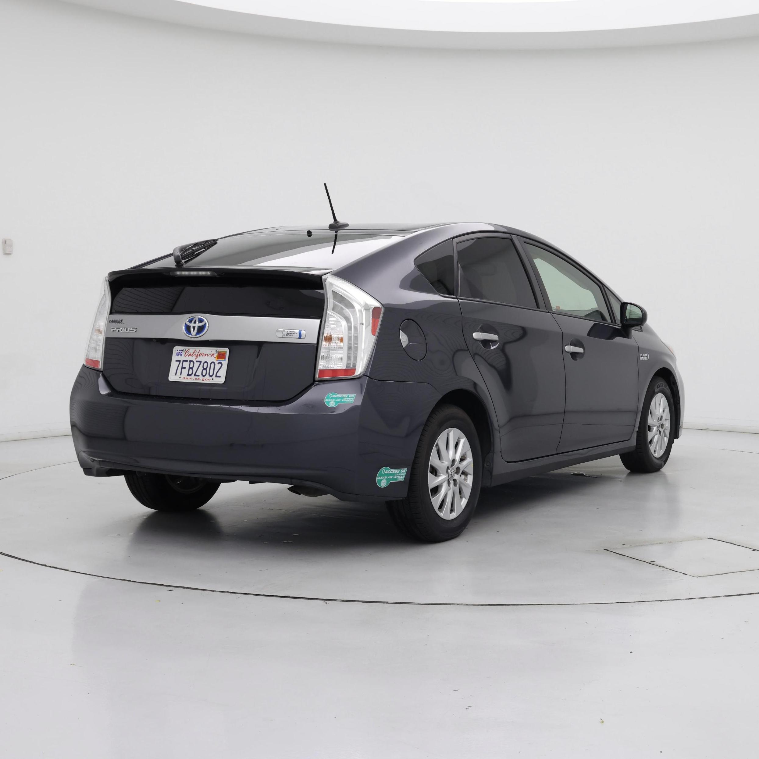 Thumbnail: 2014 Toyota Prius - 8