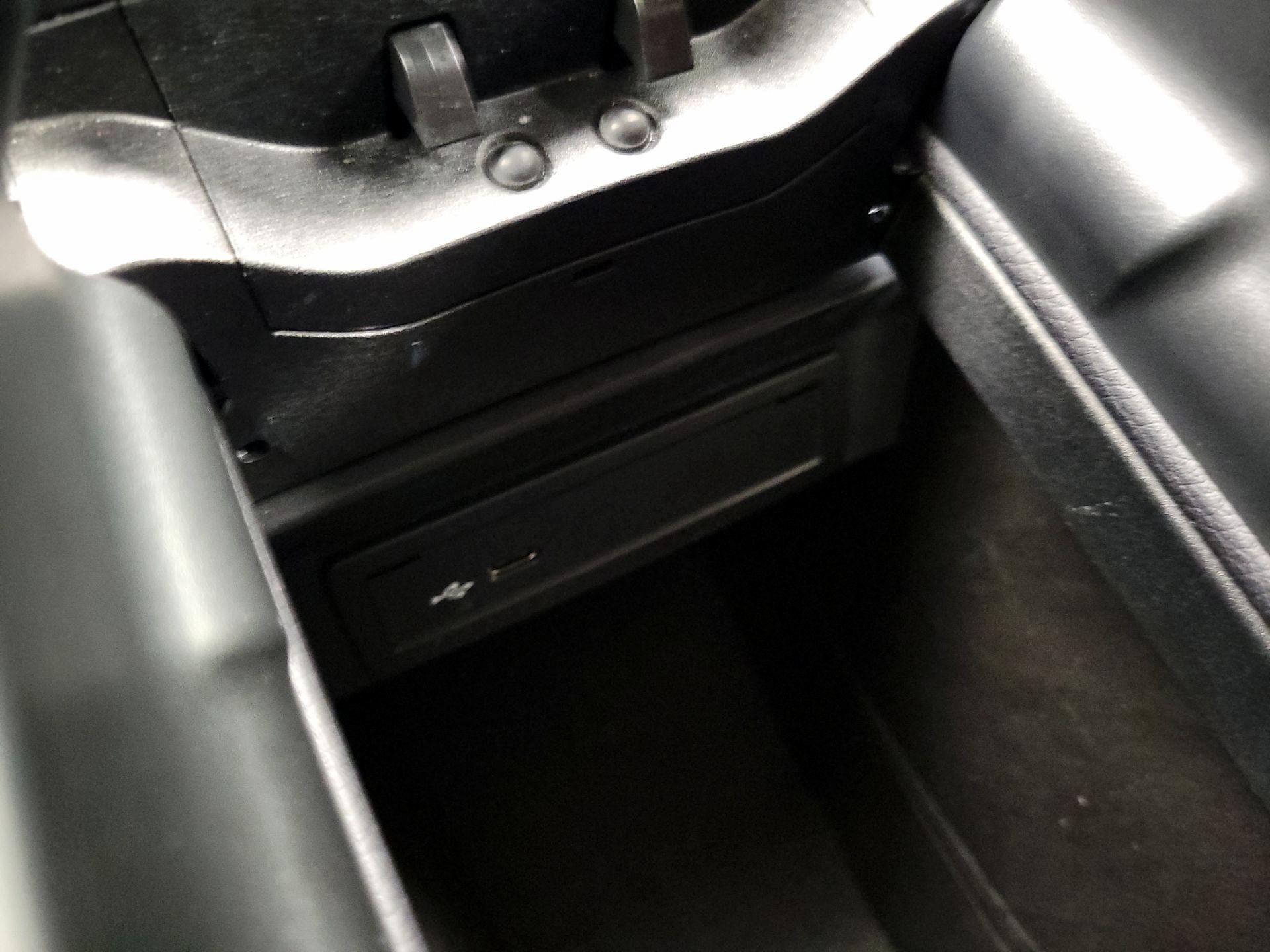 Thumbnail: 2023 Mercedes-Benz GLB - 18