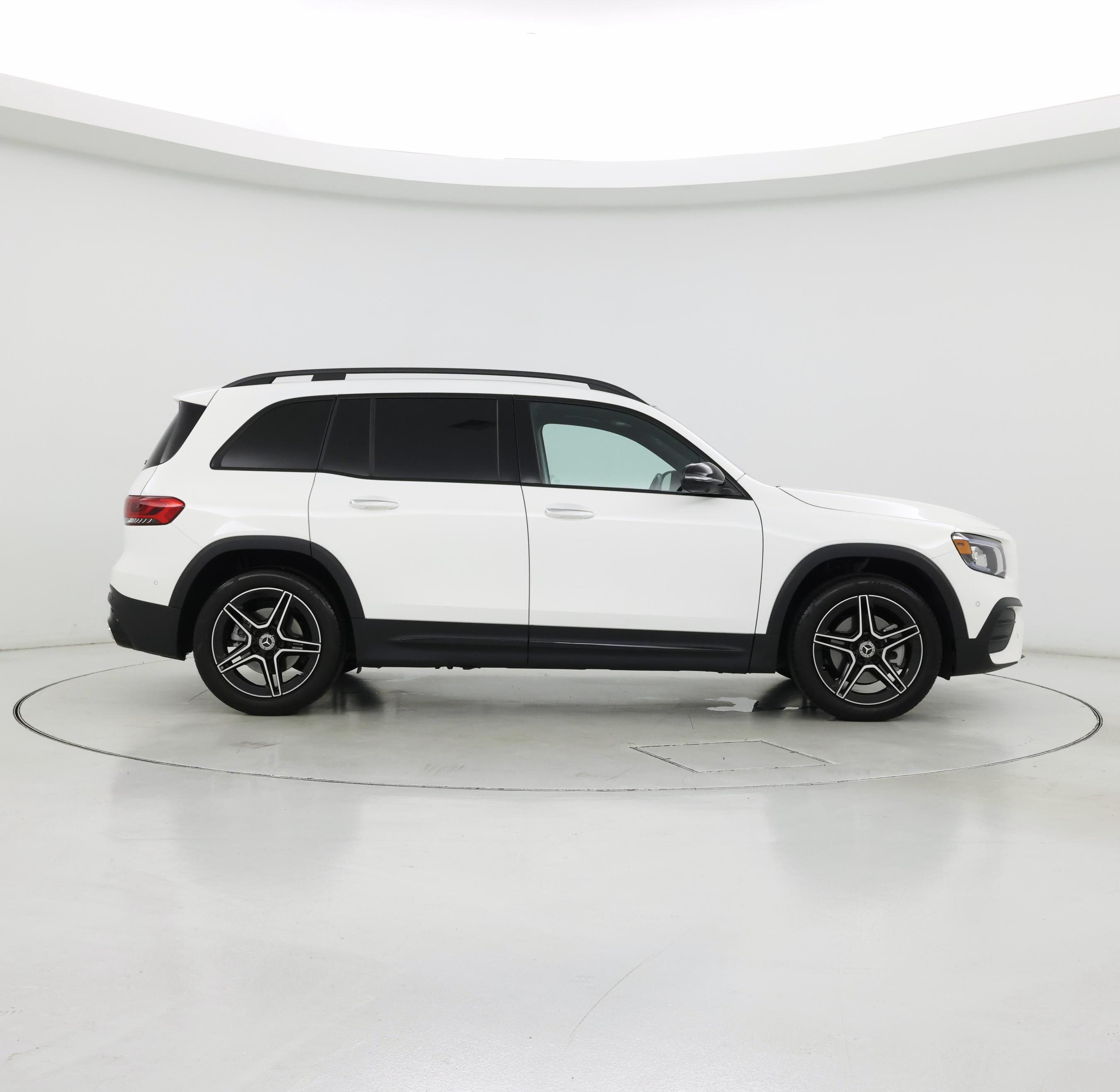 Thumbnail: 2023 Mercedes-Benz GLB - 7