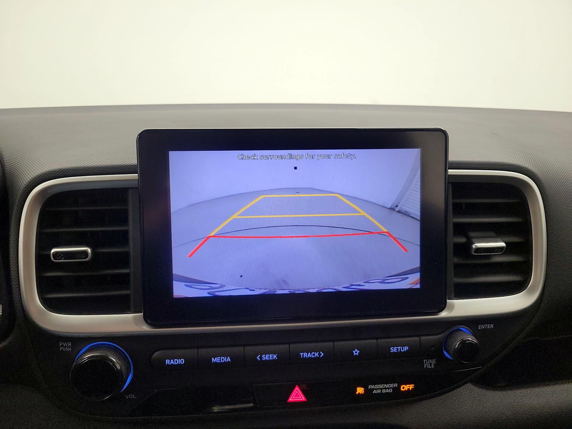 Thumbnail: 2022 Hyundai Venue - 14