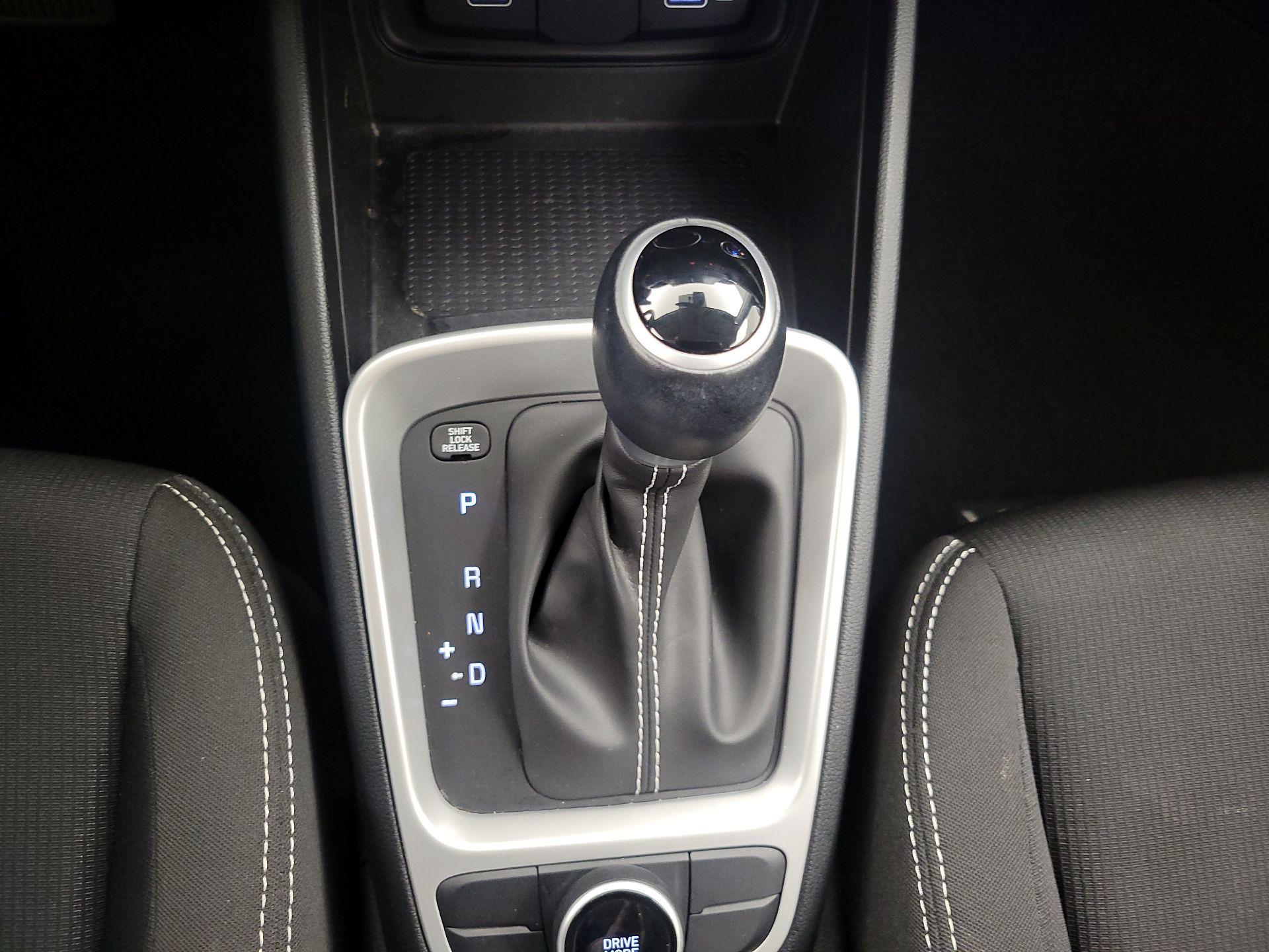 Thumbnail: 2022 Hyundai Venue - 17