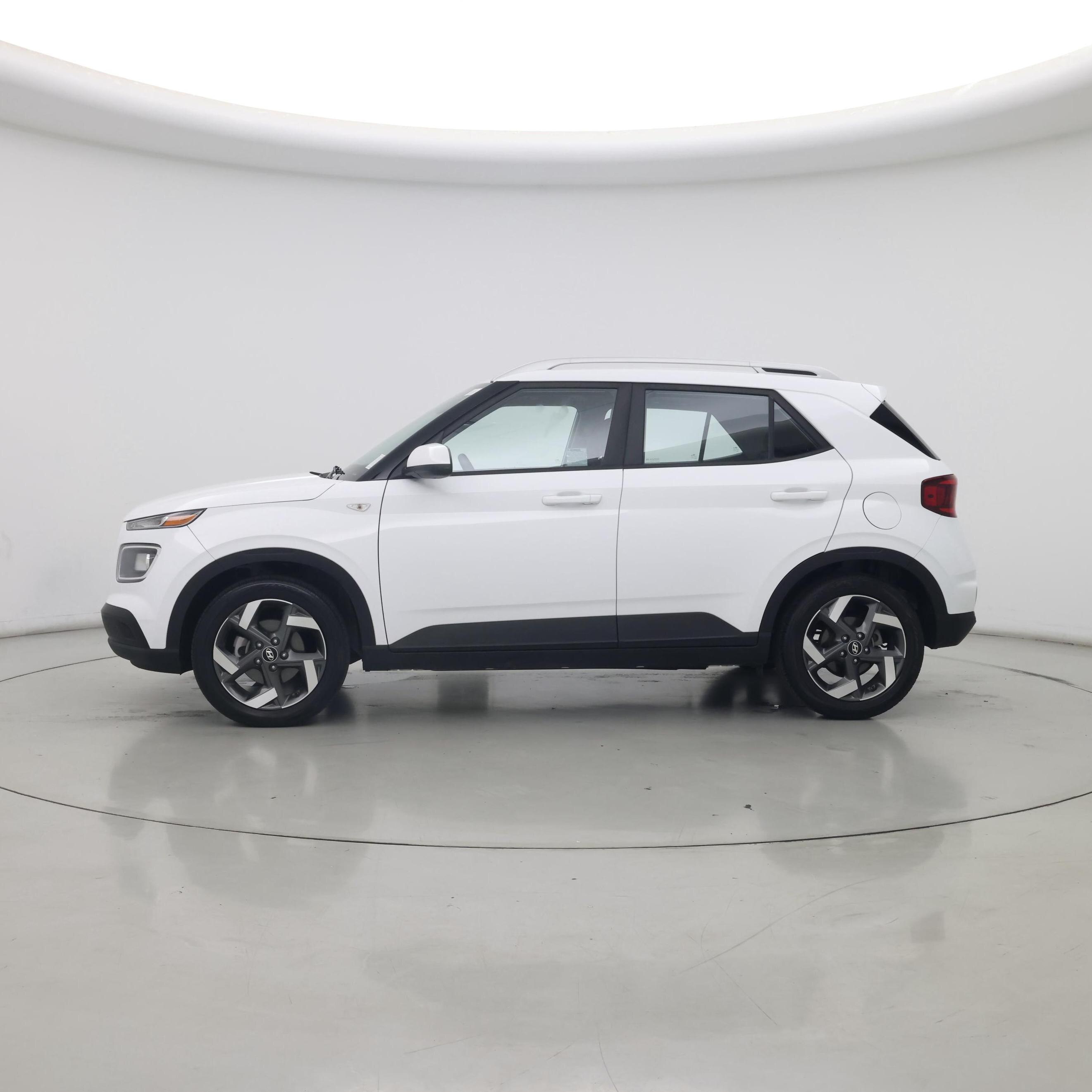 Thumbnail: 2022 Hyundai Venue - 3