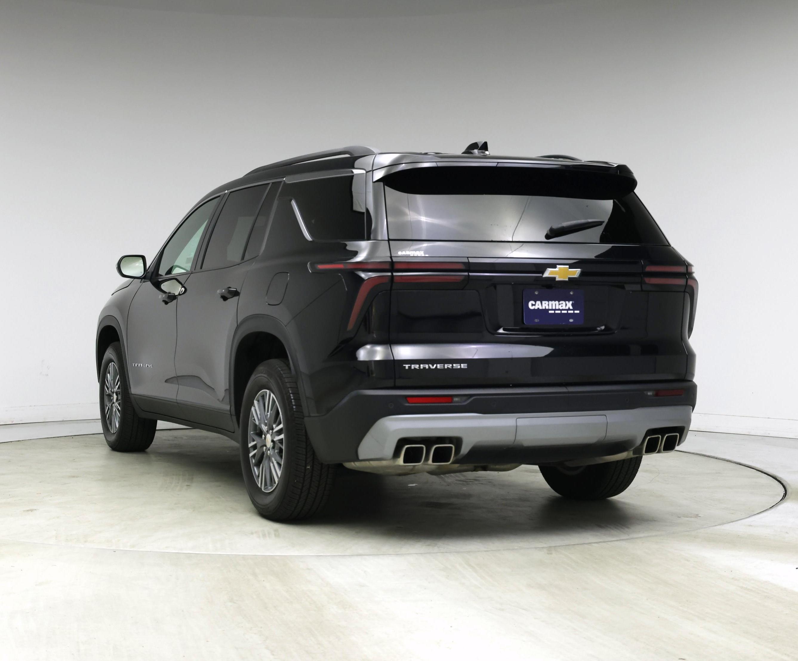 Thumbnail: 2025 Chevrolet Traverse - 2