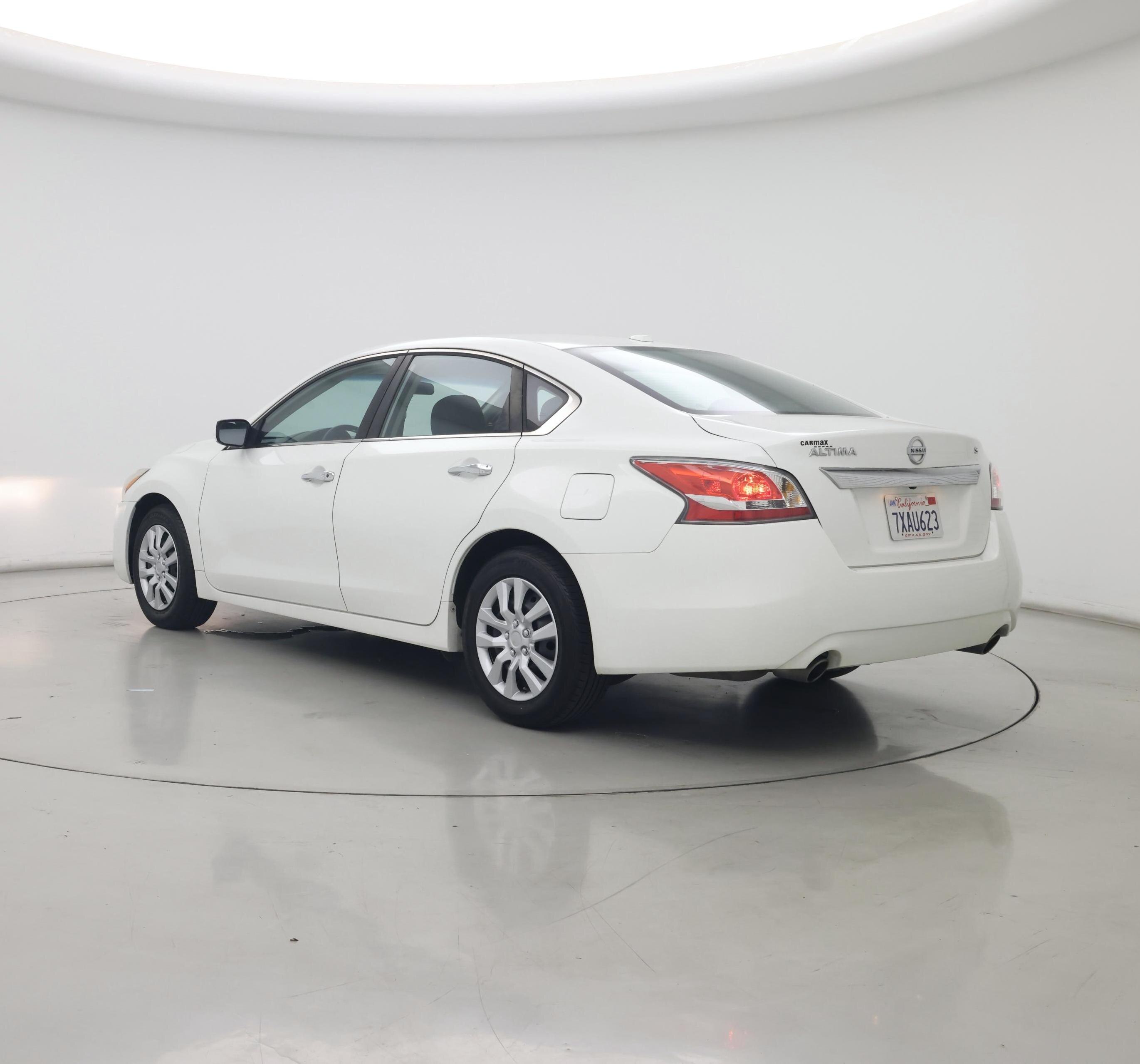 Thumbnail: 2015 Nissan Altima - 2