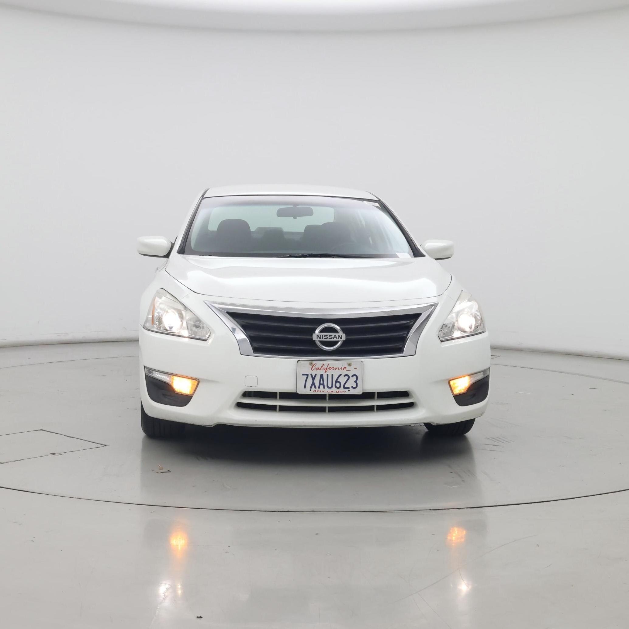 Thumbnail: 2015 Nissan Altima - 5