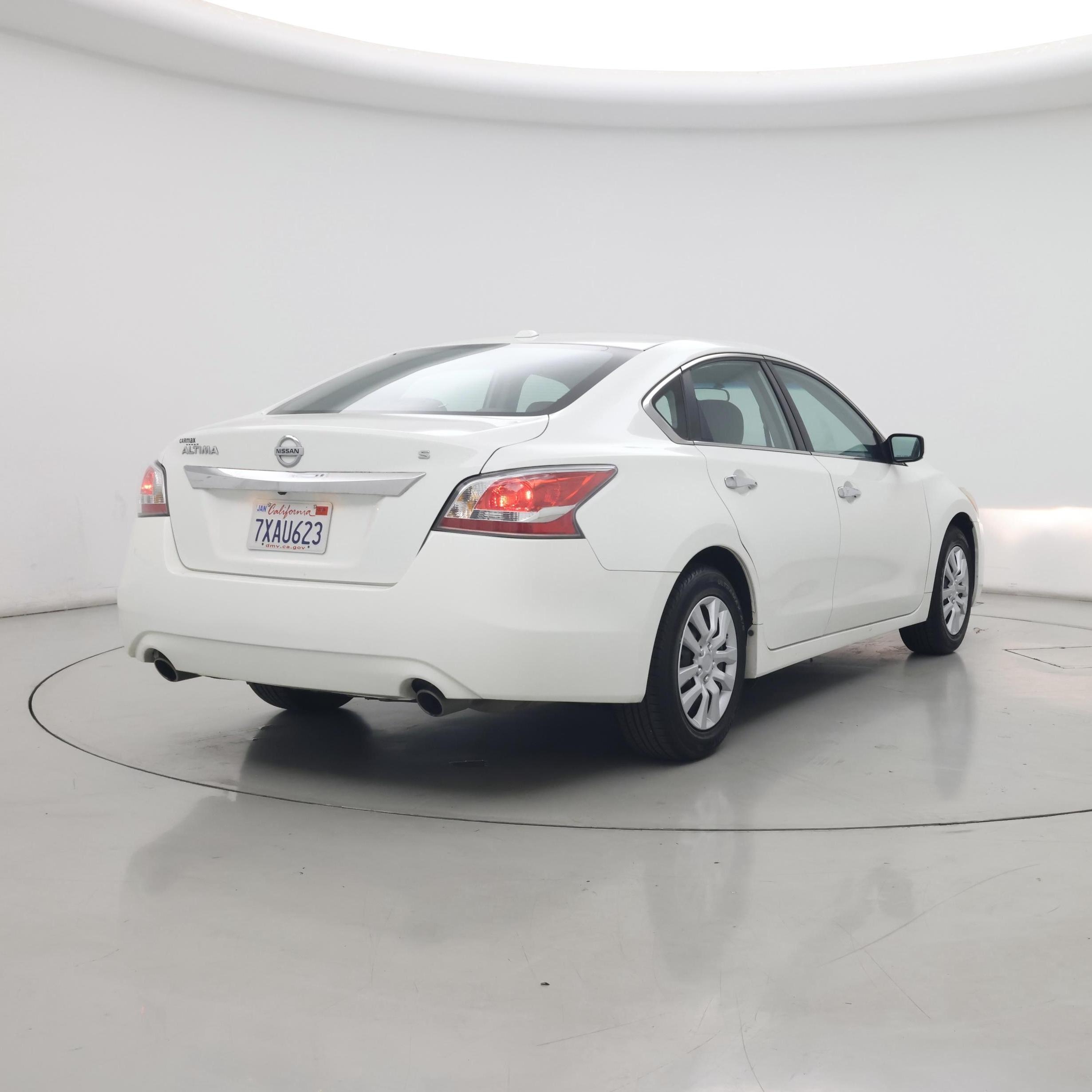 Thumbnail: 2015 Nissan Altima - 8
