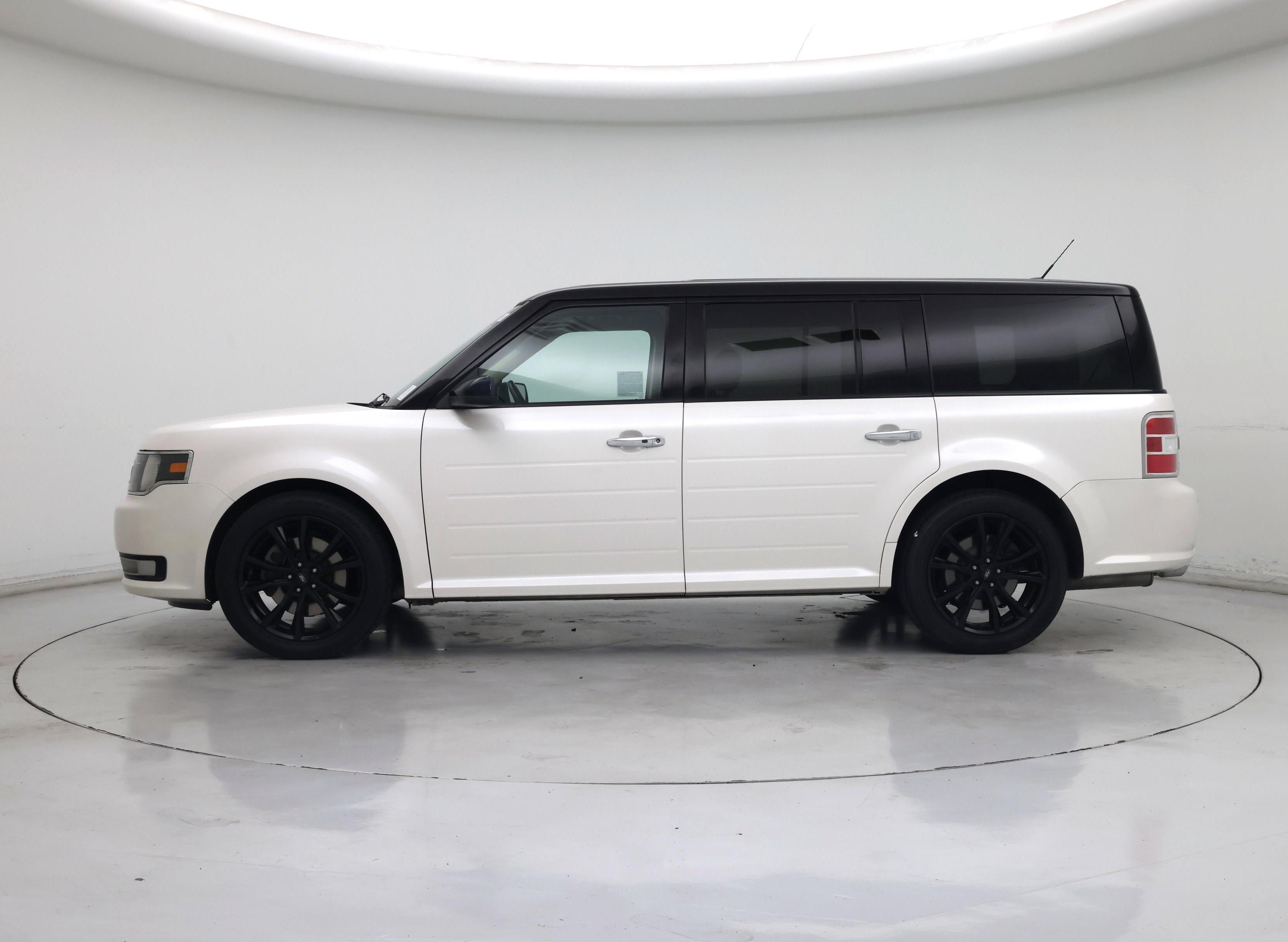 Thumbnail: 2019 Ford Flex - 3