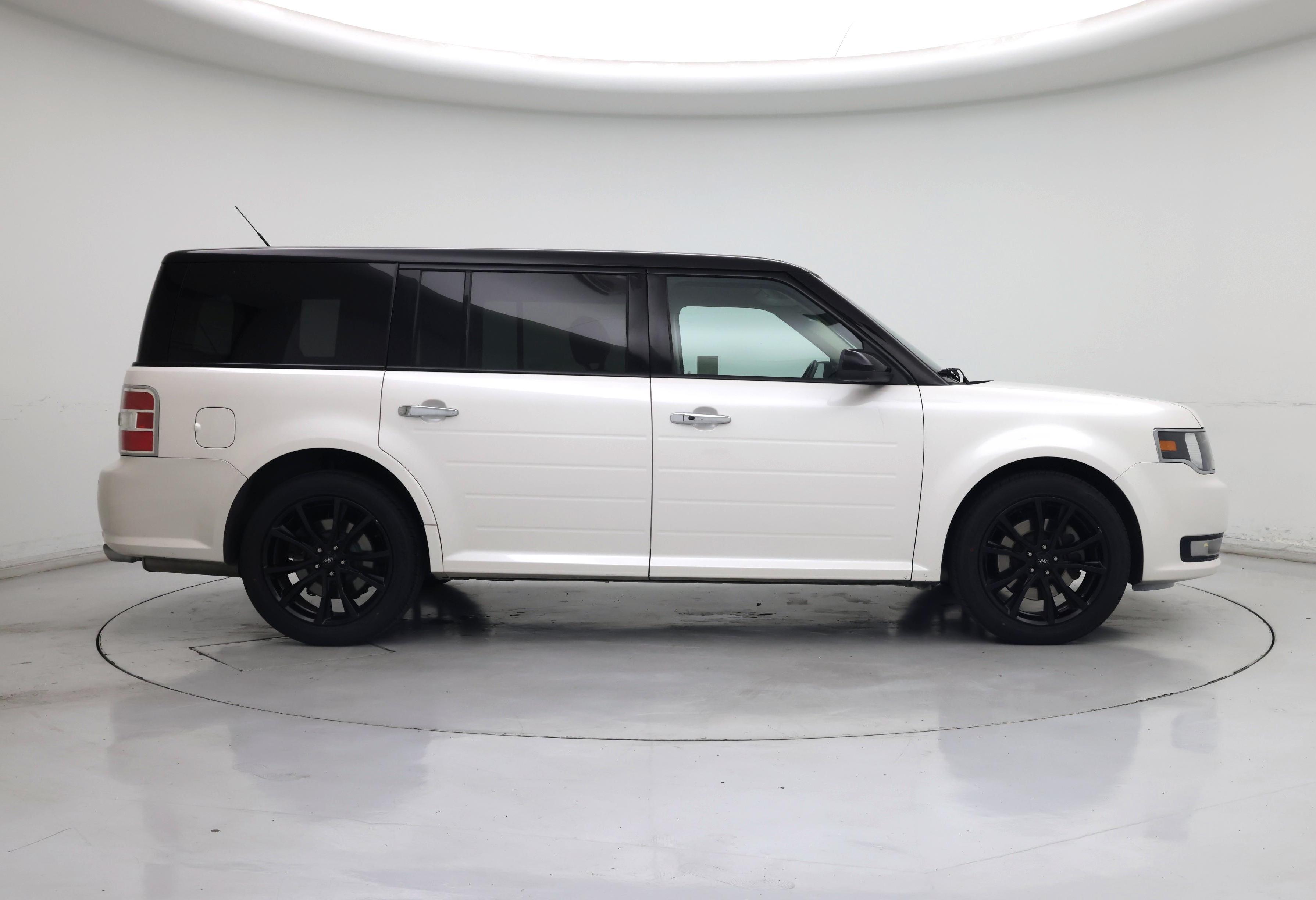 Thumbnail: 2019 Ford Flex - 7