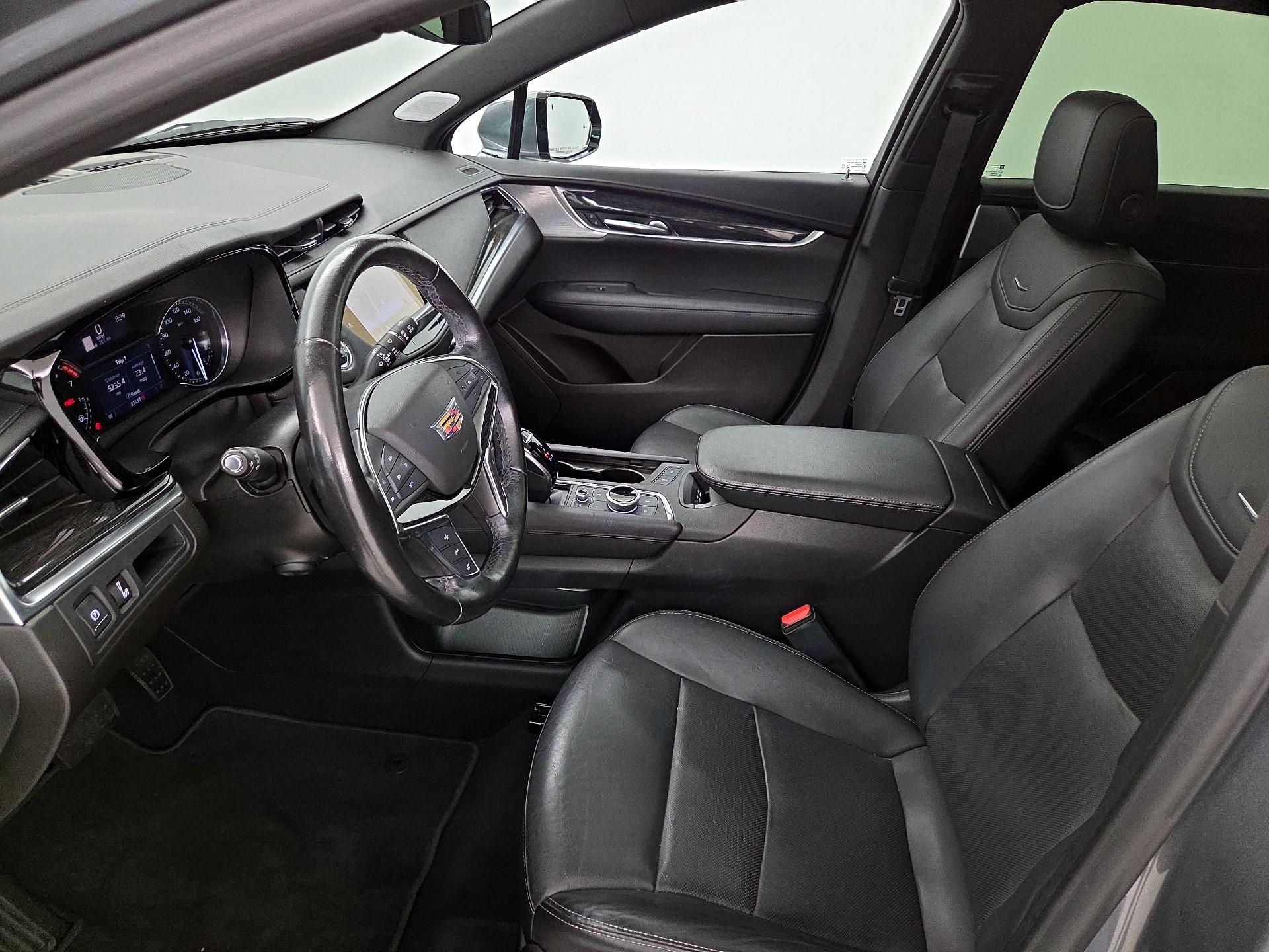 Thumbnail: 2022 Cadillac XT5 - 11