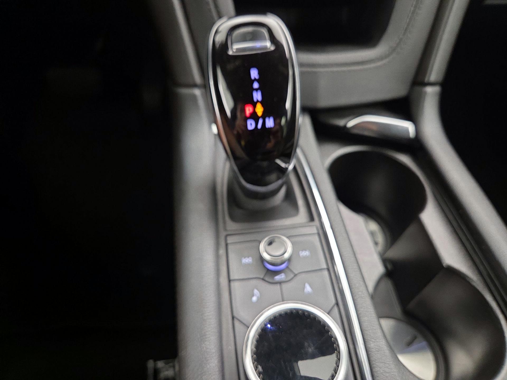 Thumbnail: 2022 Cadillac XT5 - 18