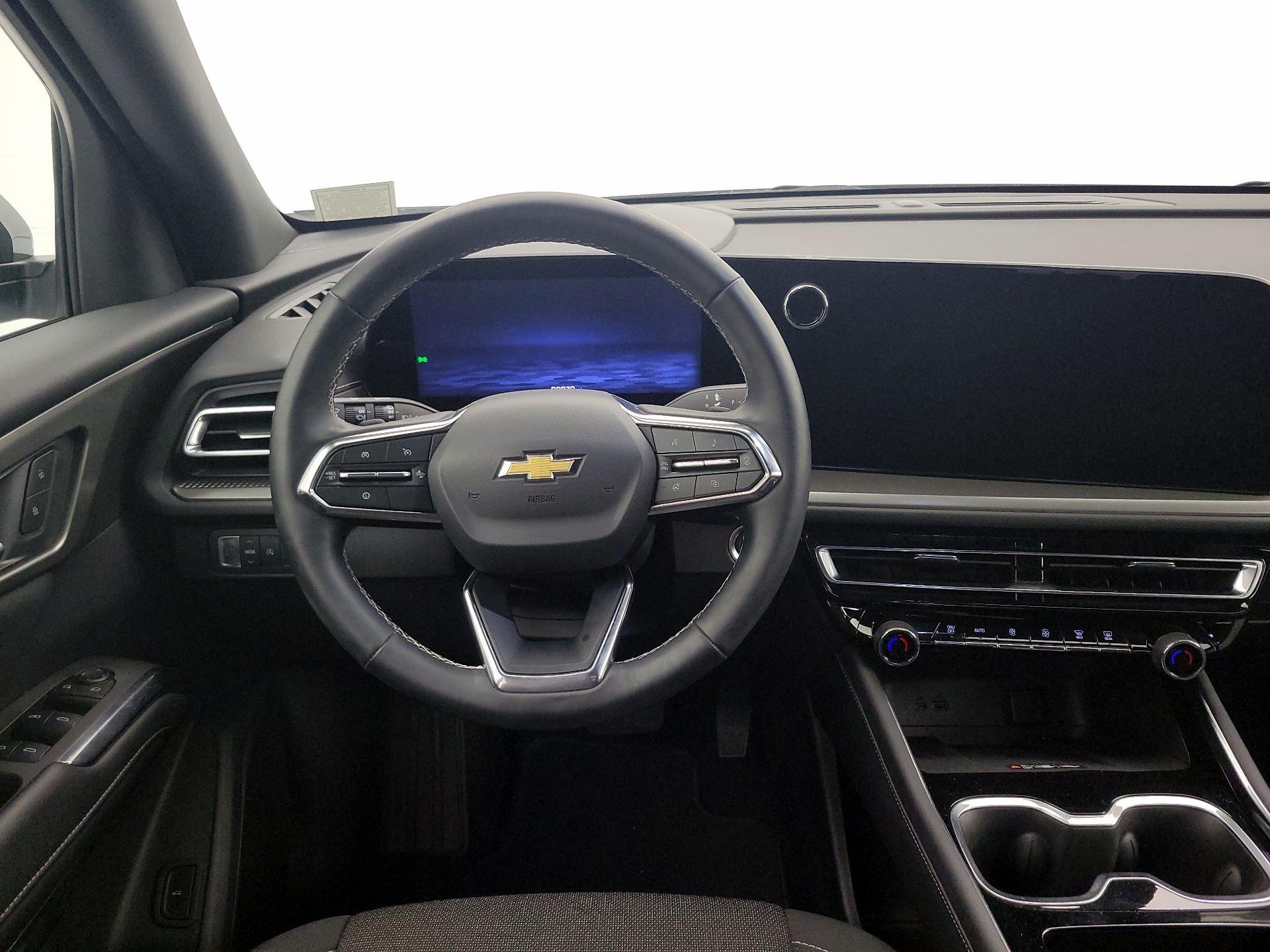 Thumbnail: 2025 Chevrolet Traverse - 10