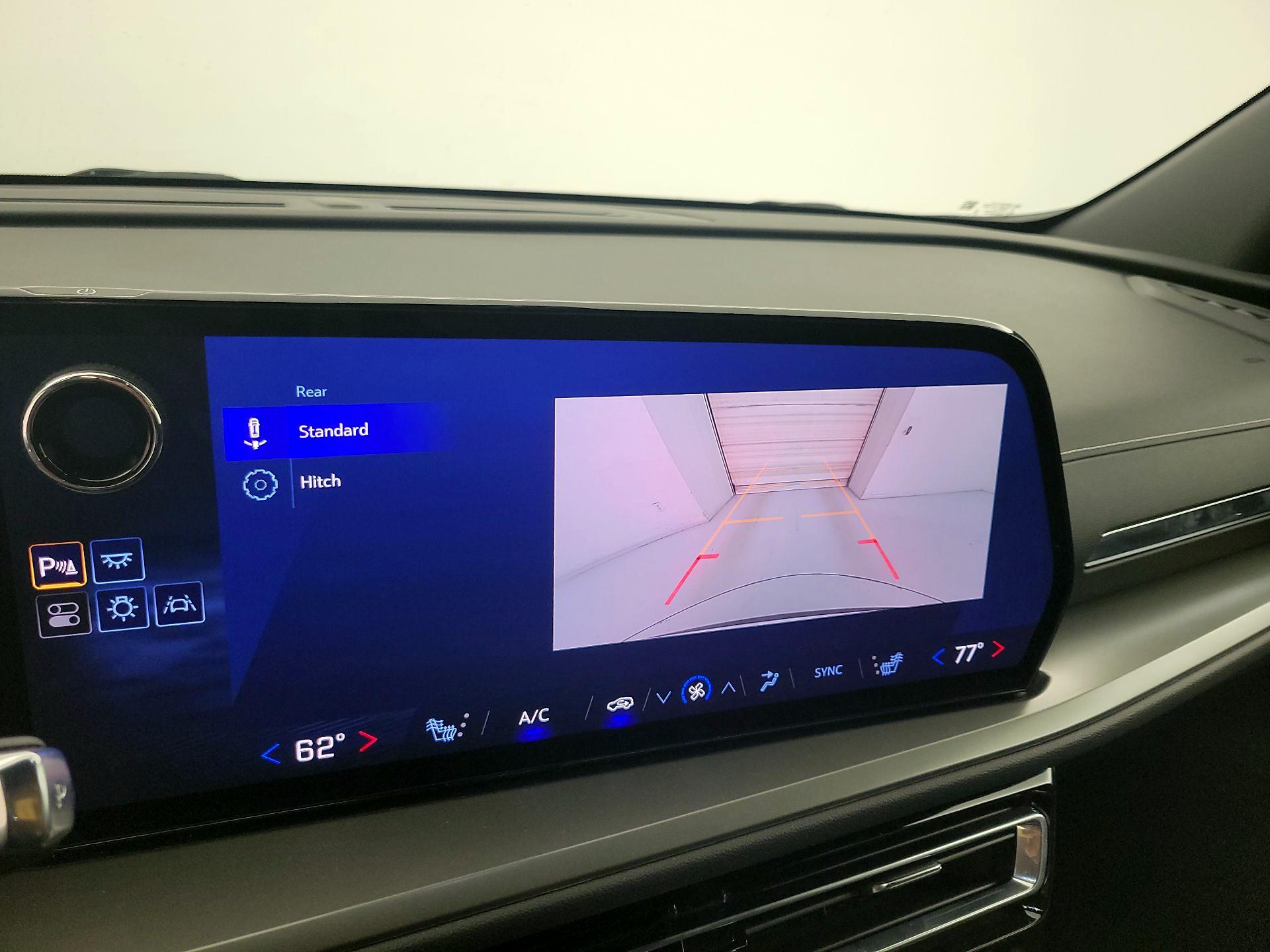 Thumbnail: 2025 Chevrolet Traverse - 14