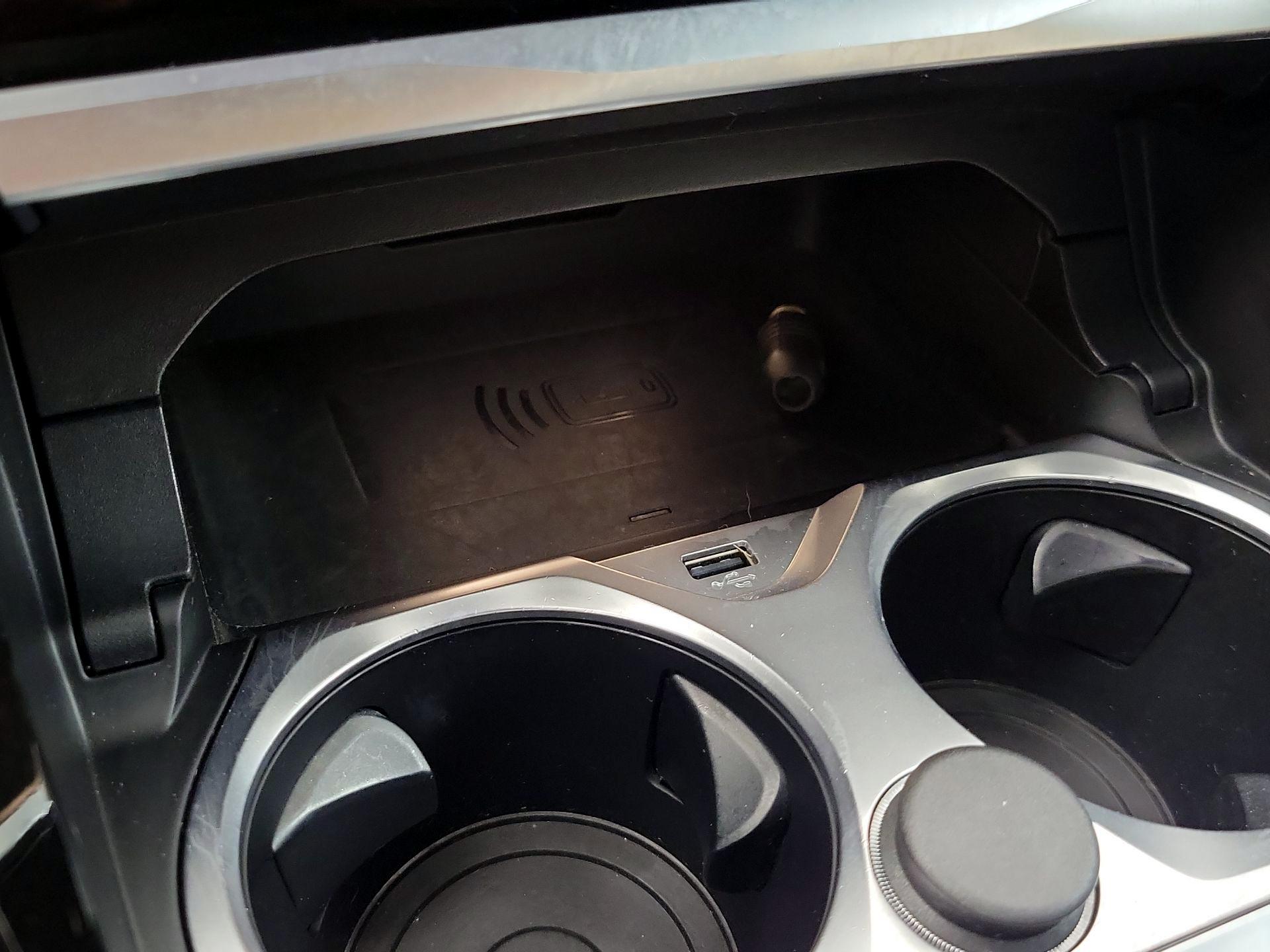 Thumbnail: 2023 BMW 8 Series - 19