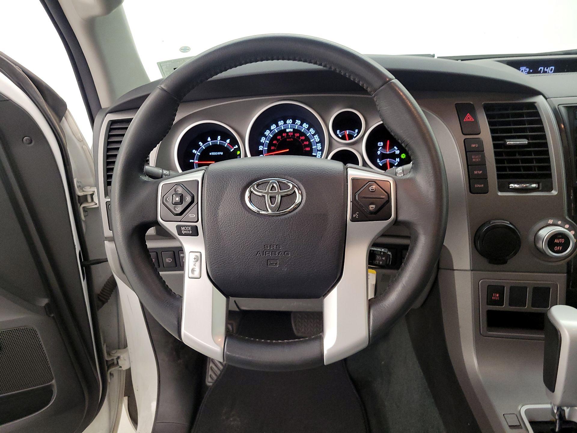 Thumbnail: 2017 Toyota Sequoia - 10