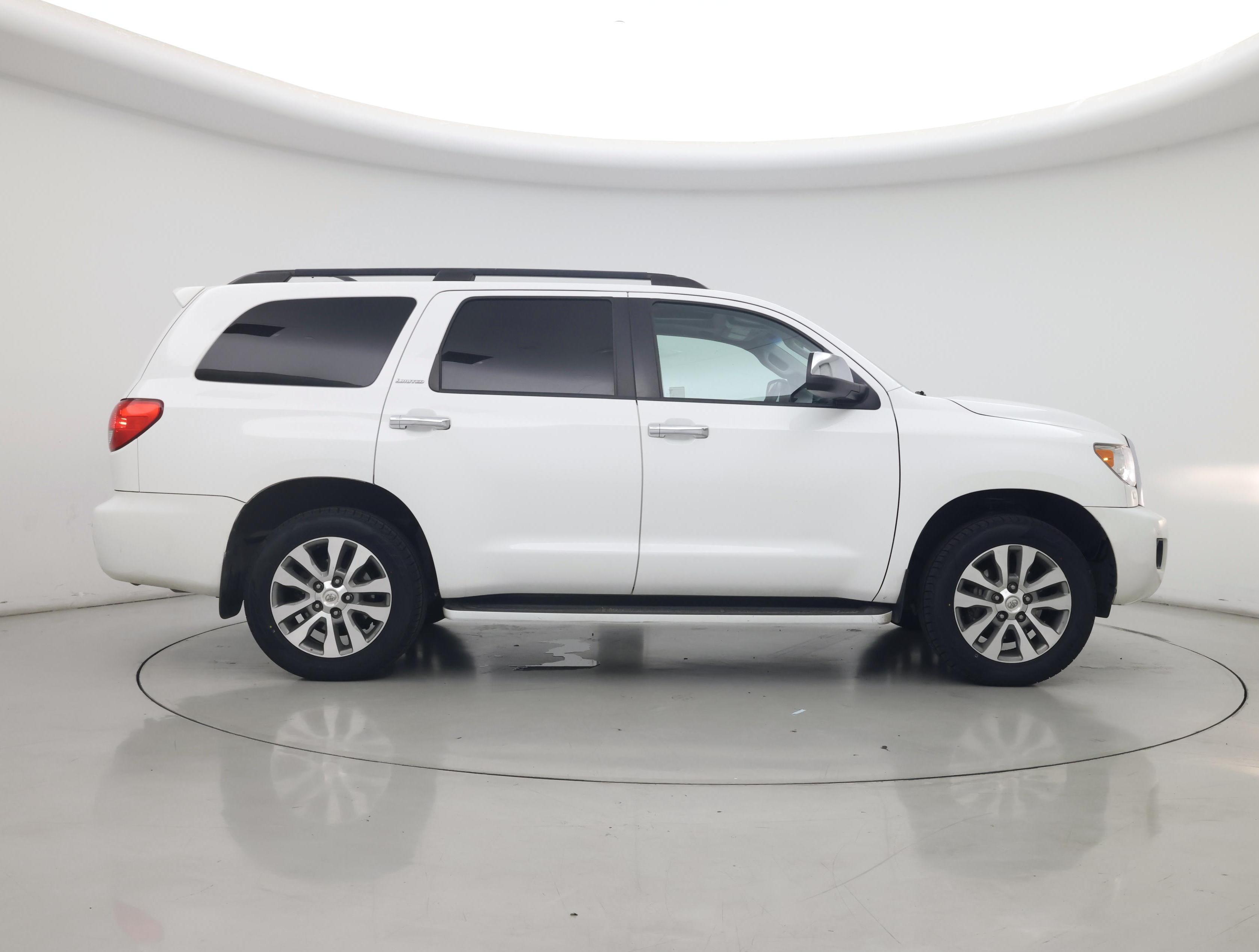 Thumbnail: 2017 Toyota Sequoia - 7