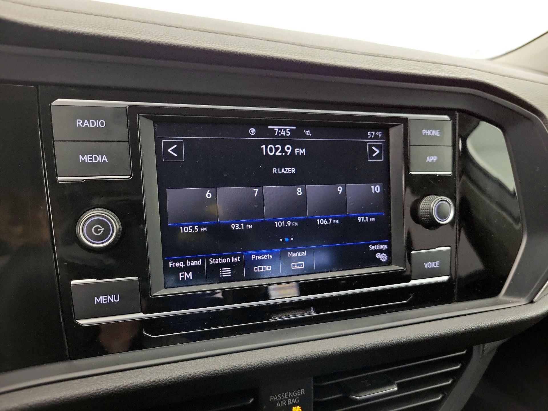 Thumbnail: 2020 Volkswagen Jetta - 15