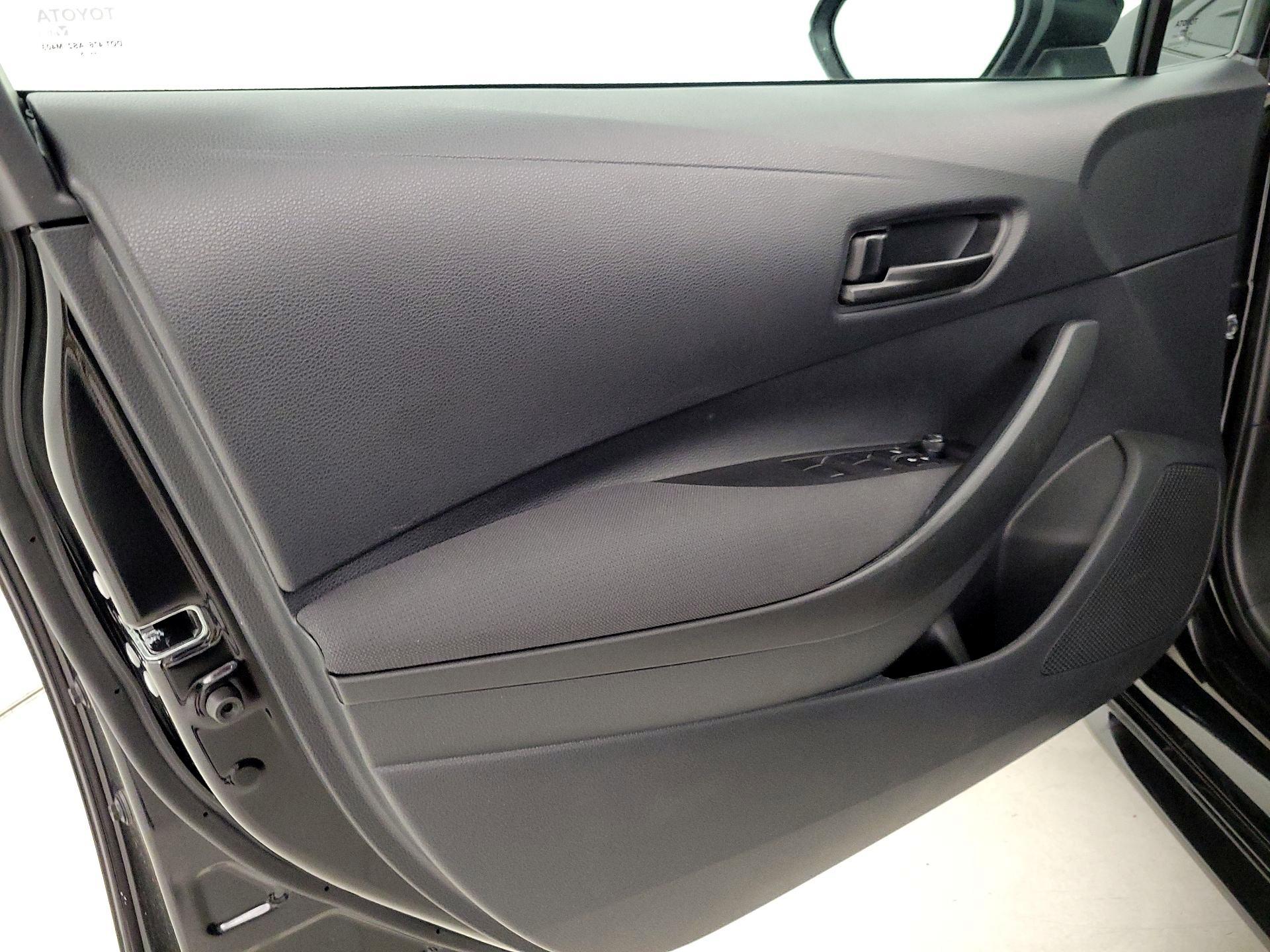 Thumbnail: 2025 Toyota Corolla - 12