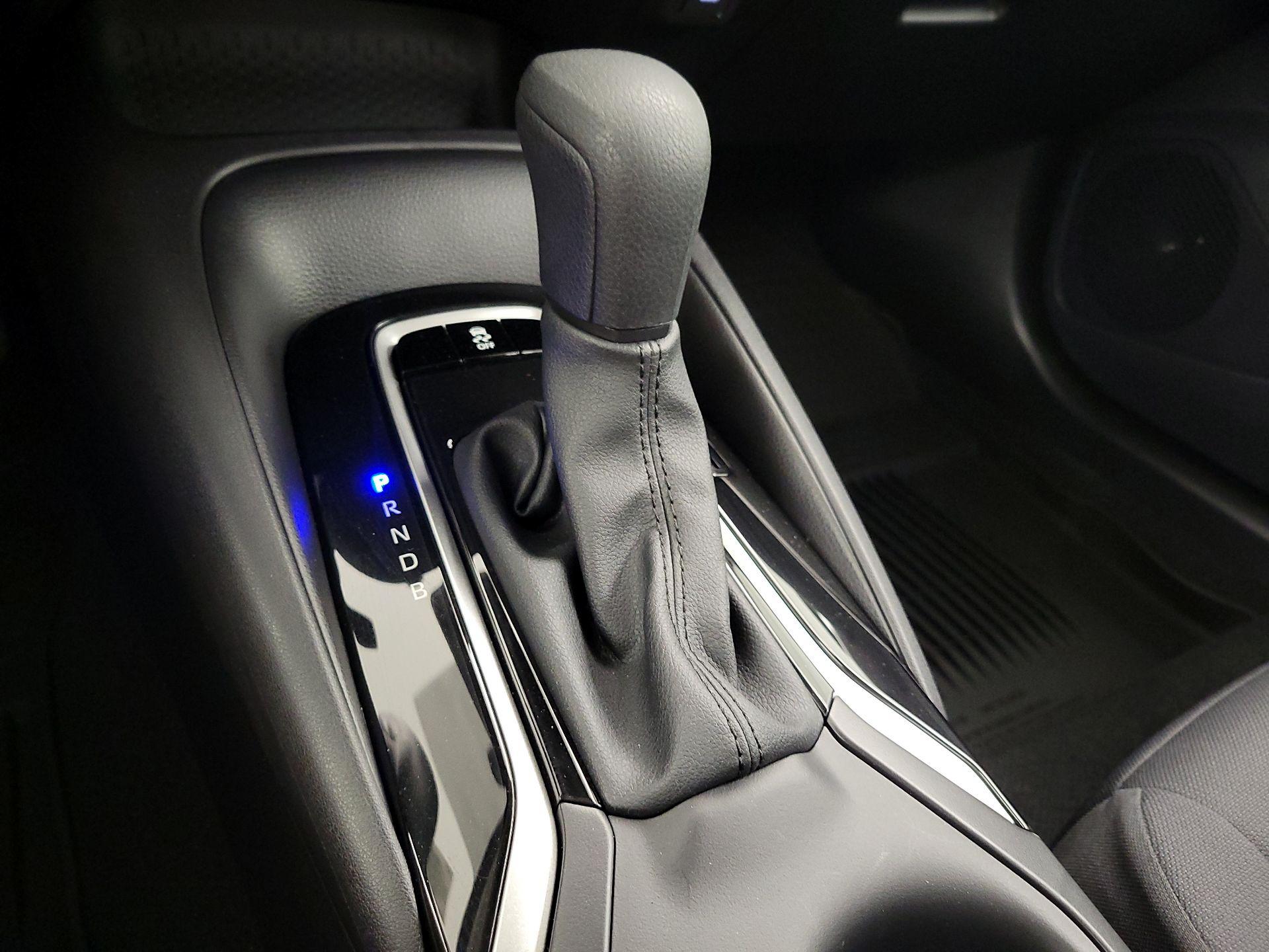 Thumbnail: 2025 Toyota Corolla - 17