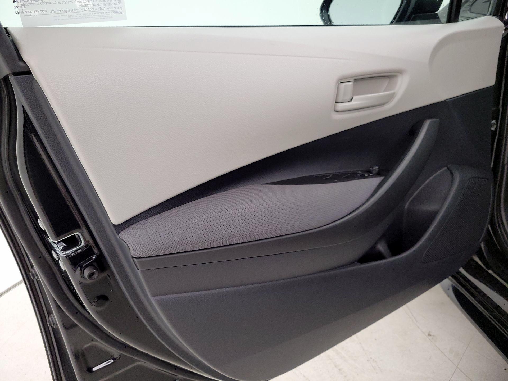 Thumbnail: 2025 Toyota Corolla - 12