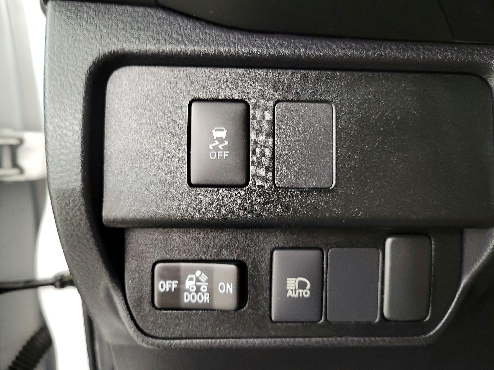 Thumbnail: 2022 Toyota Tacoma - 13