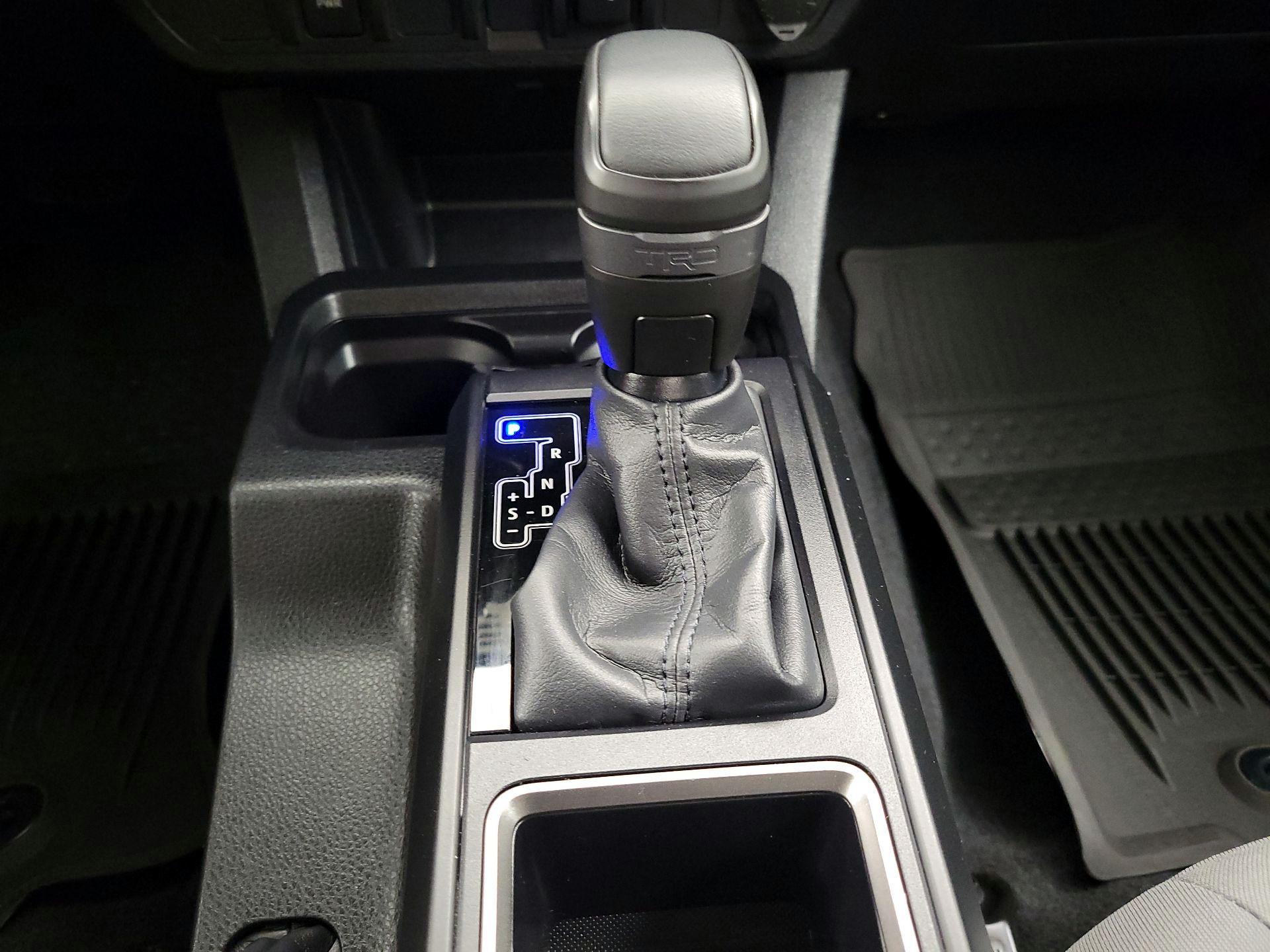 Thumbnail: 2022 Toyota Tacoma - 17