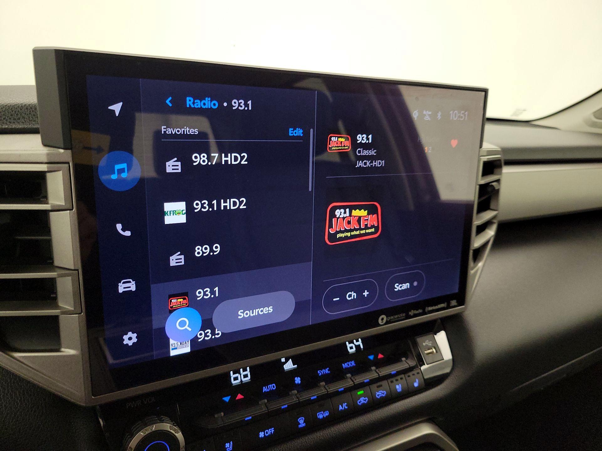 Thumbnail: 2022 Toyota Tundra - 15