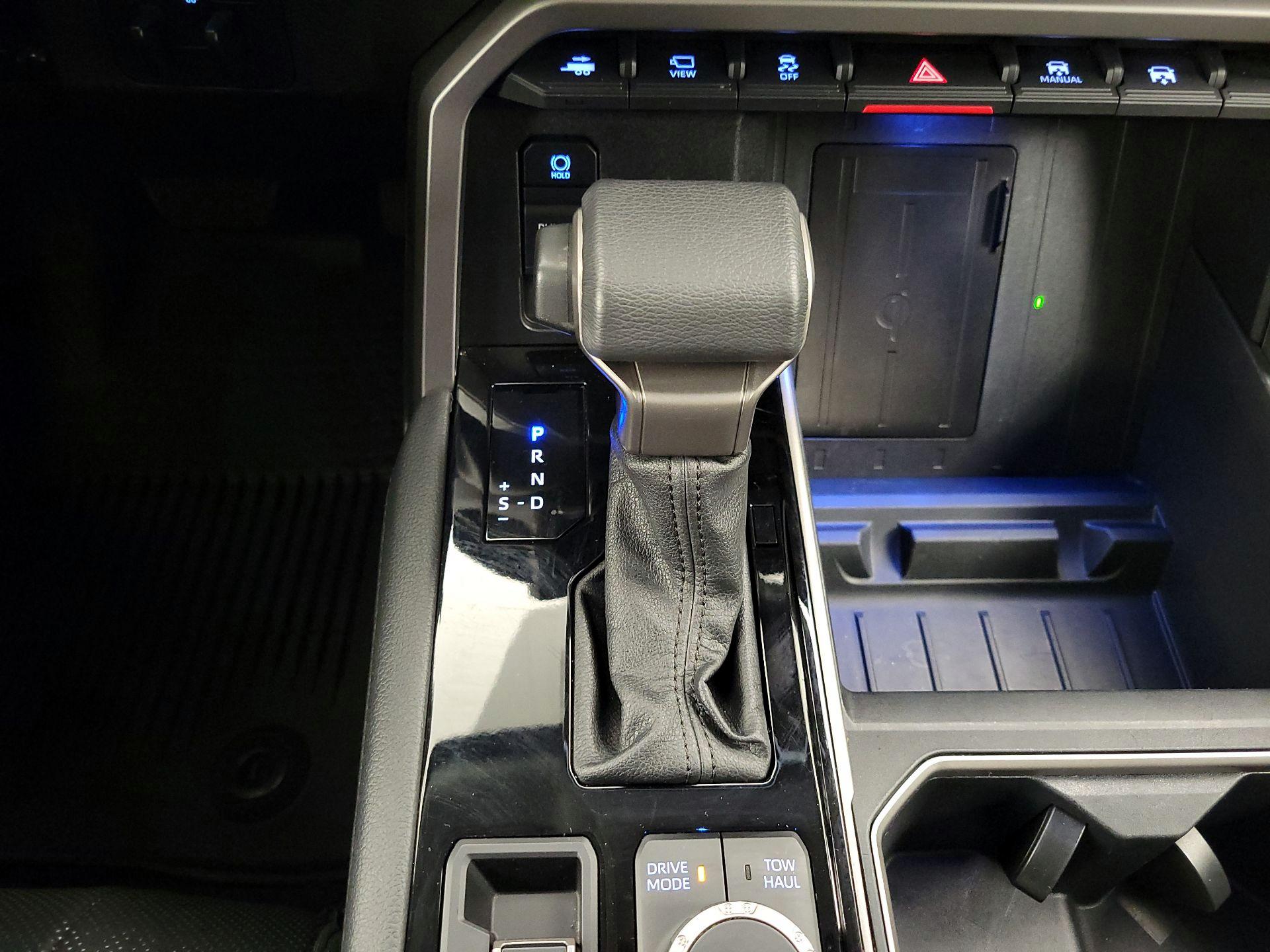 Thumbnail: 2022 Toyota Tundra - 17