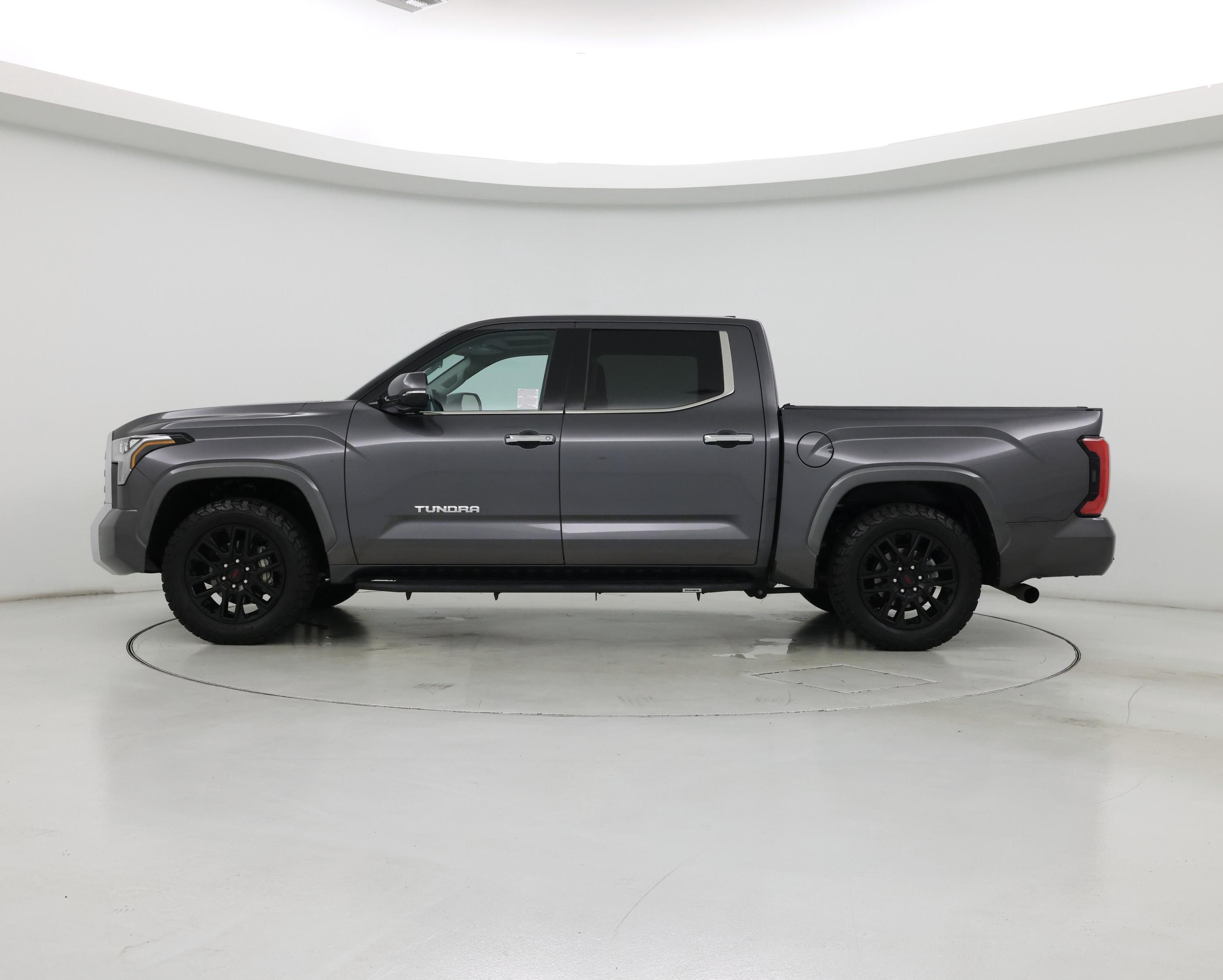 Thumbnail: 2022 Toyota Tundra - 3