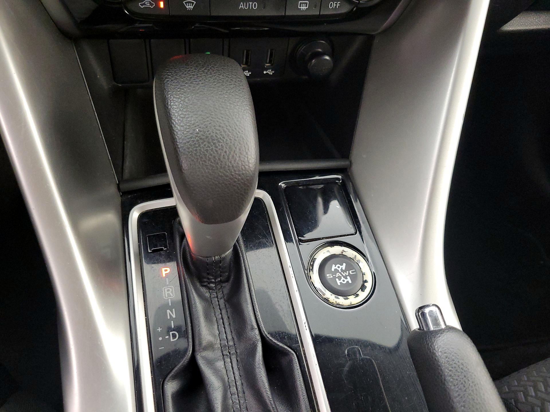 Thumbnail: 2019 Mitsubishi Eclipse Cross - 17