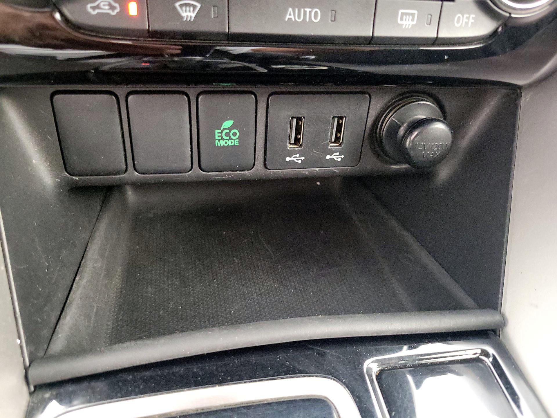 Thumbnail: 2019 Mitsubishi Eclipse Cross - 18