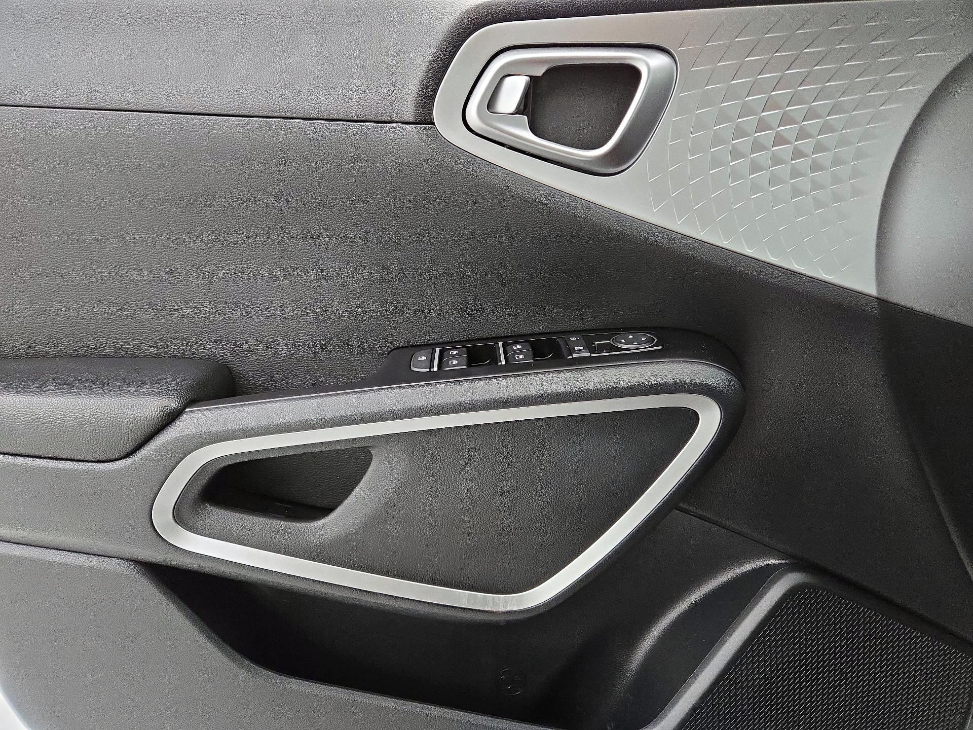 Thumbnail: 2021 Kia Soul - 12