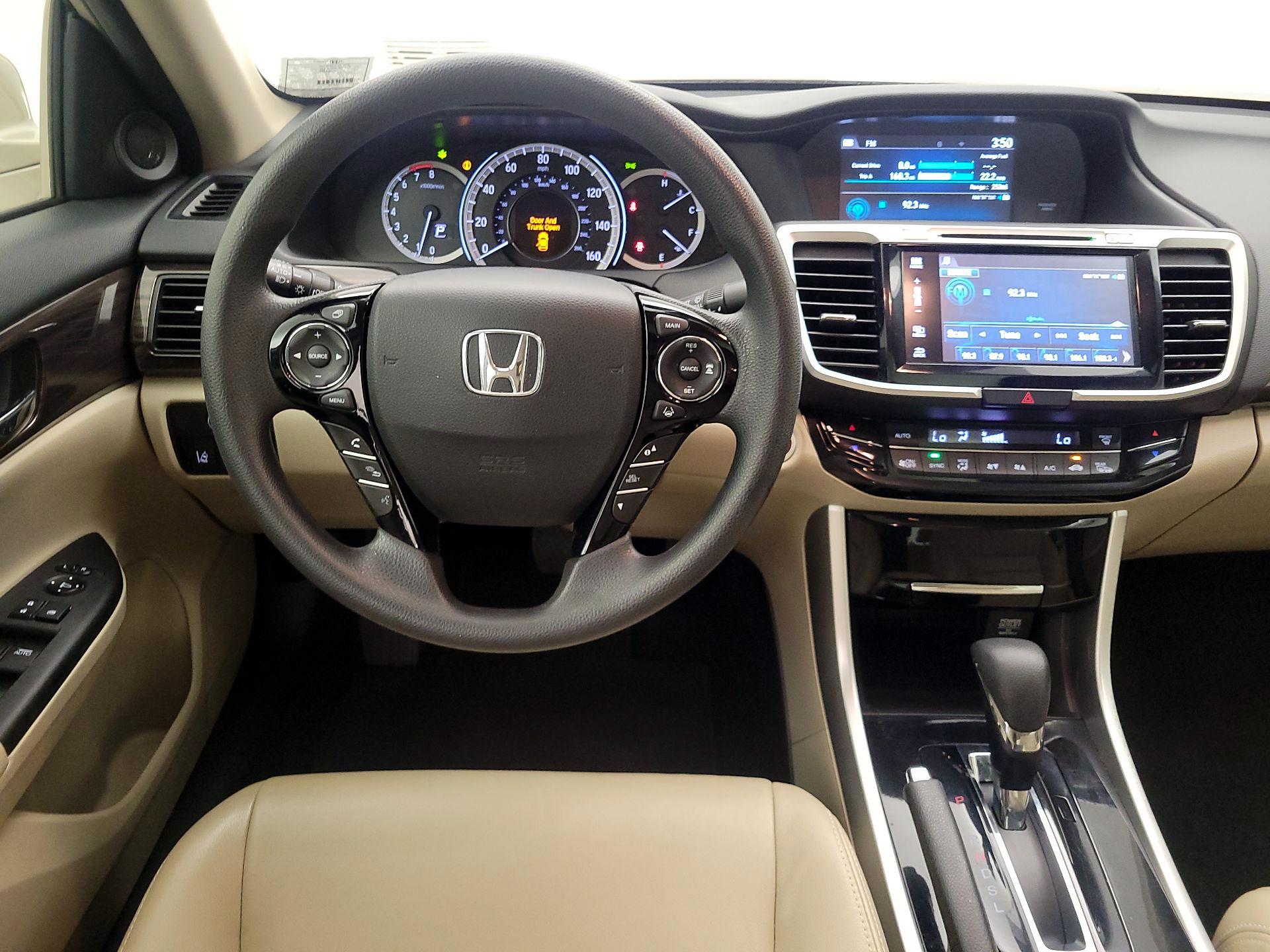 Thumbnail: 2016 Honda Accord - 10