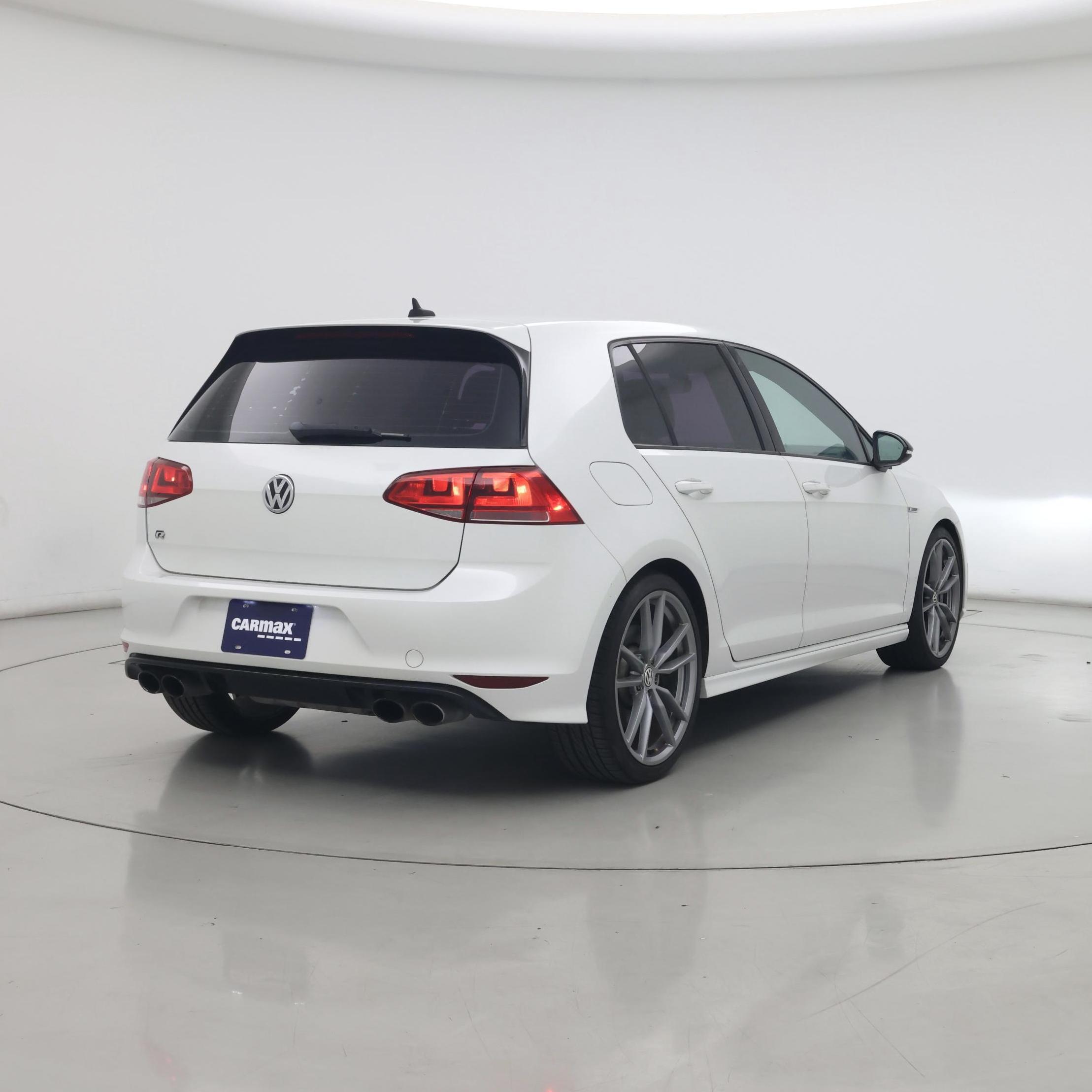 Thumbnail: 2017 Volkswagen Golf - 8