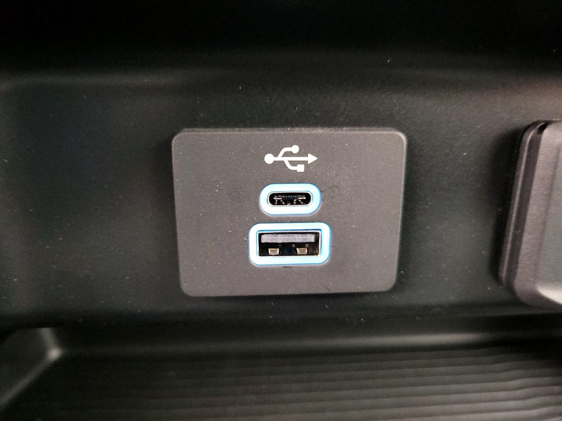 Thumbnail: 2025 Ford F-250 - 18