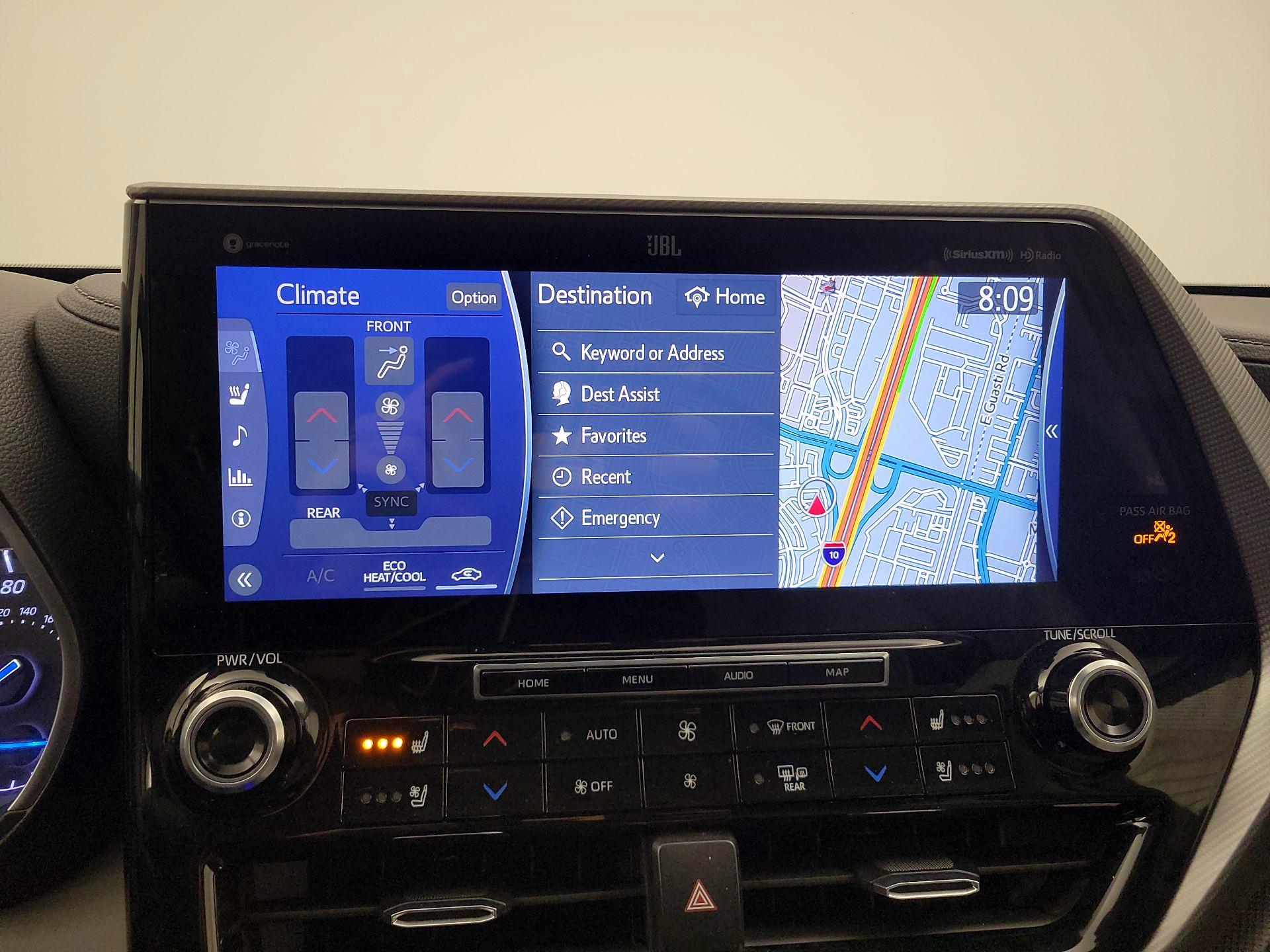 Thumbnail: 2020 Toyota Highlander - 14