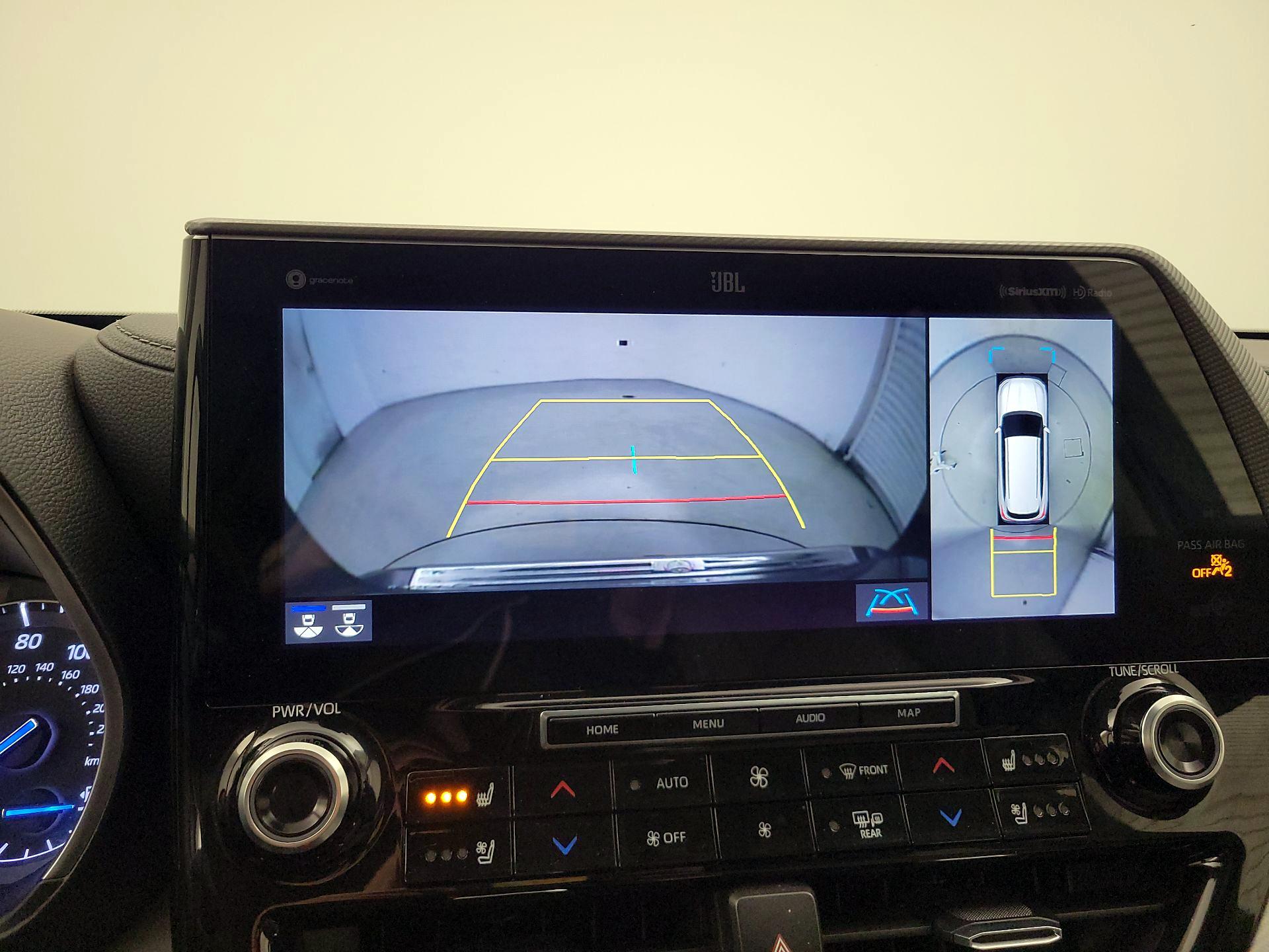 Thumbnail: 2020 Toyota Highlander - 15